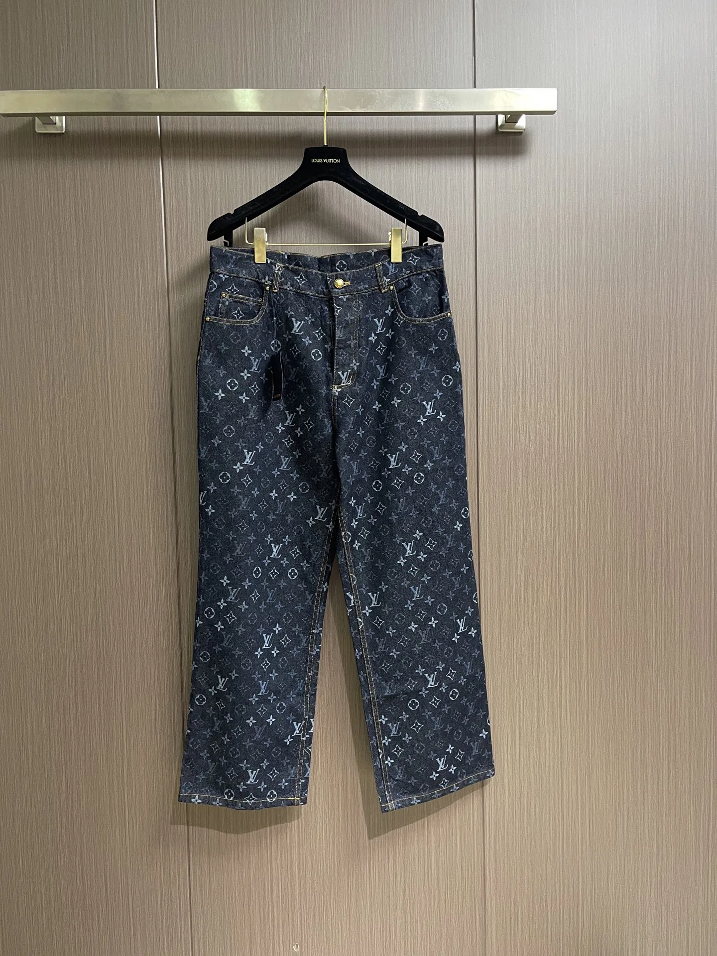 LV 27FW QVUSQNN 211 데님팬츠
