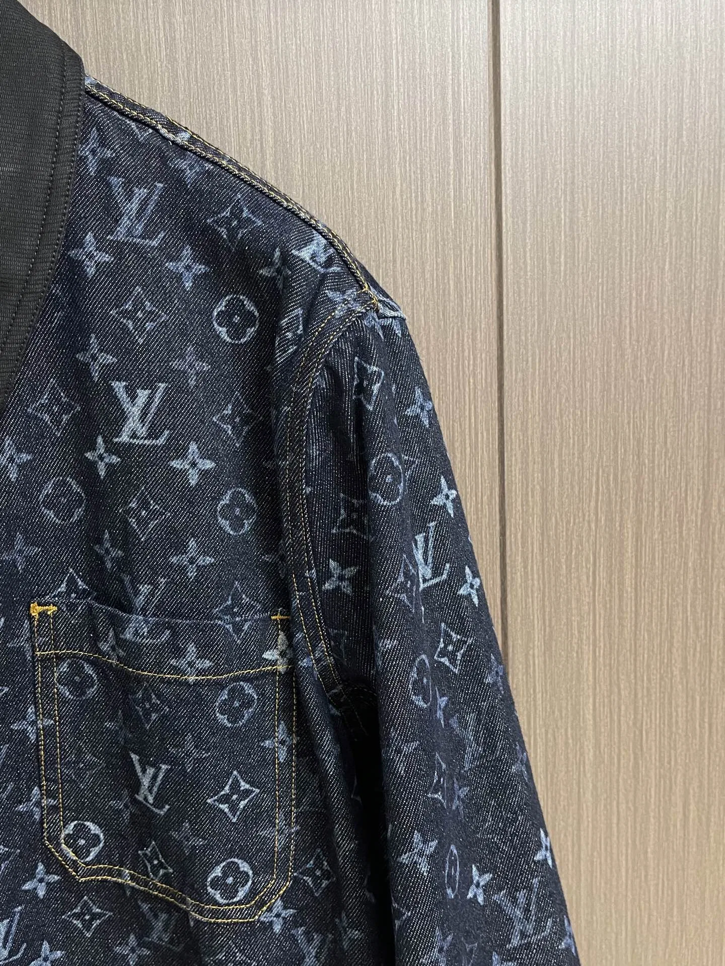 LV 27FW QVUSQNN 218 자켓 3