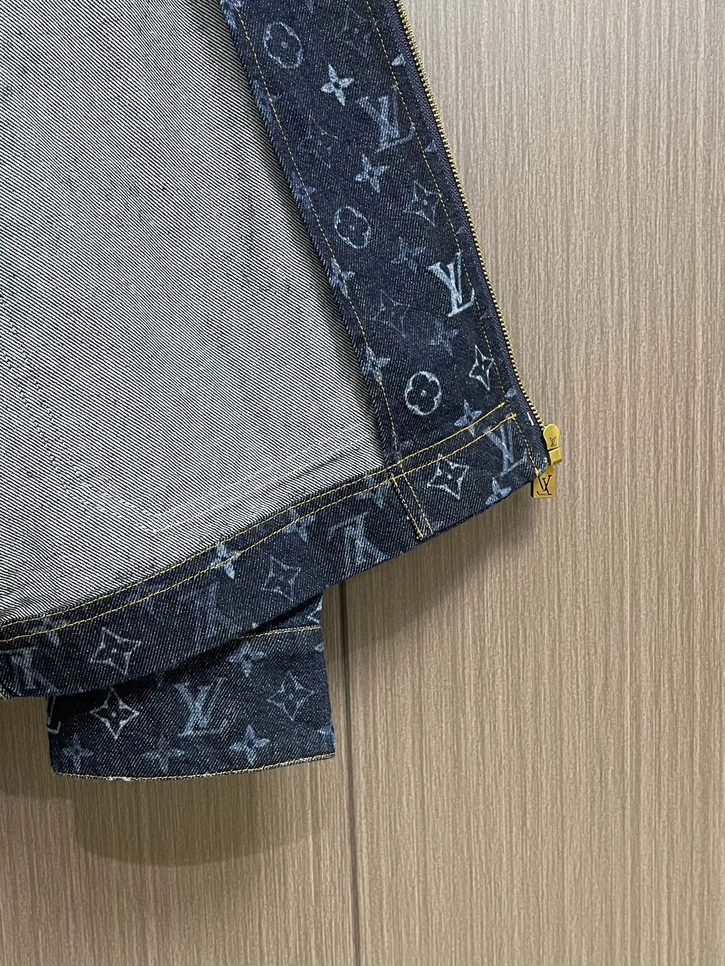 LV 27FW QVUSQNN 218 자켓 6
