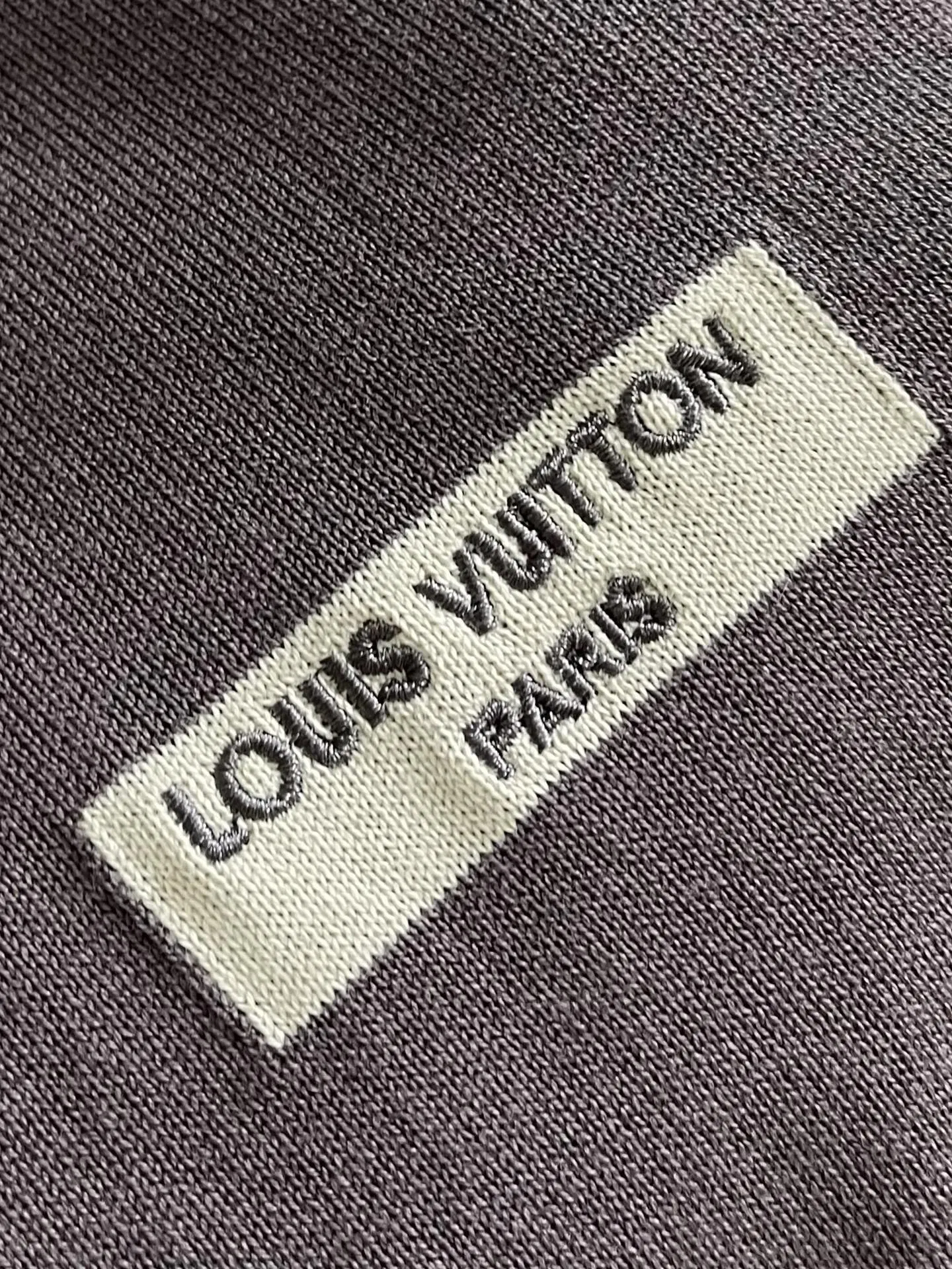 LV 27FW QVUSQNN 235 긴팔티셔츠 5