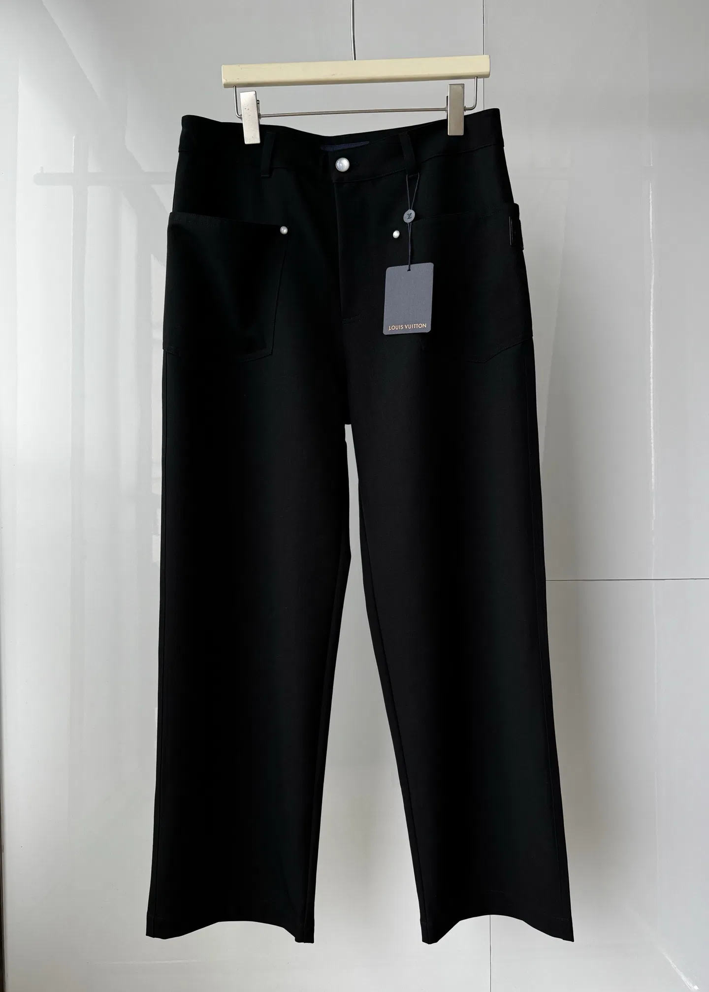 LV 27FW SOWVKYC 001 데님팬츠
