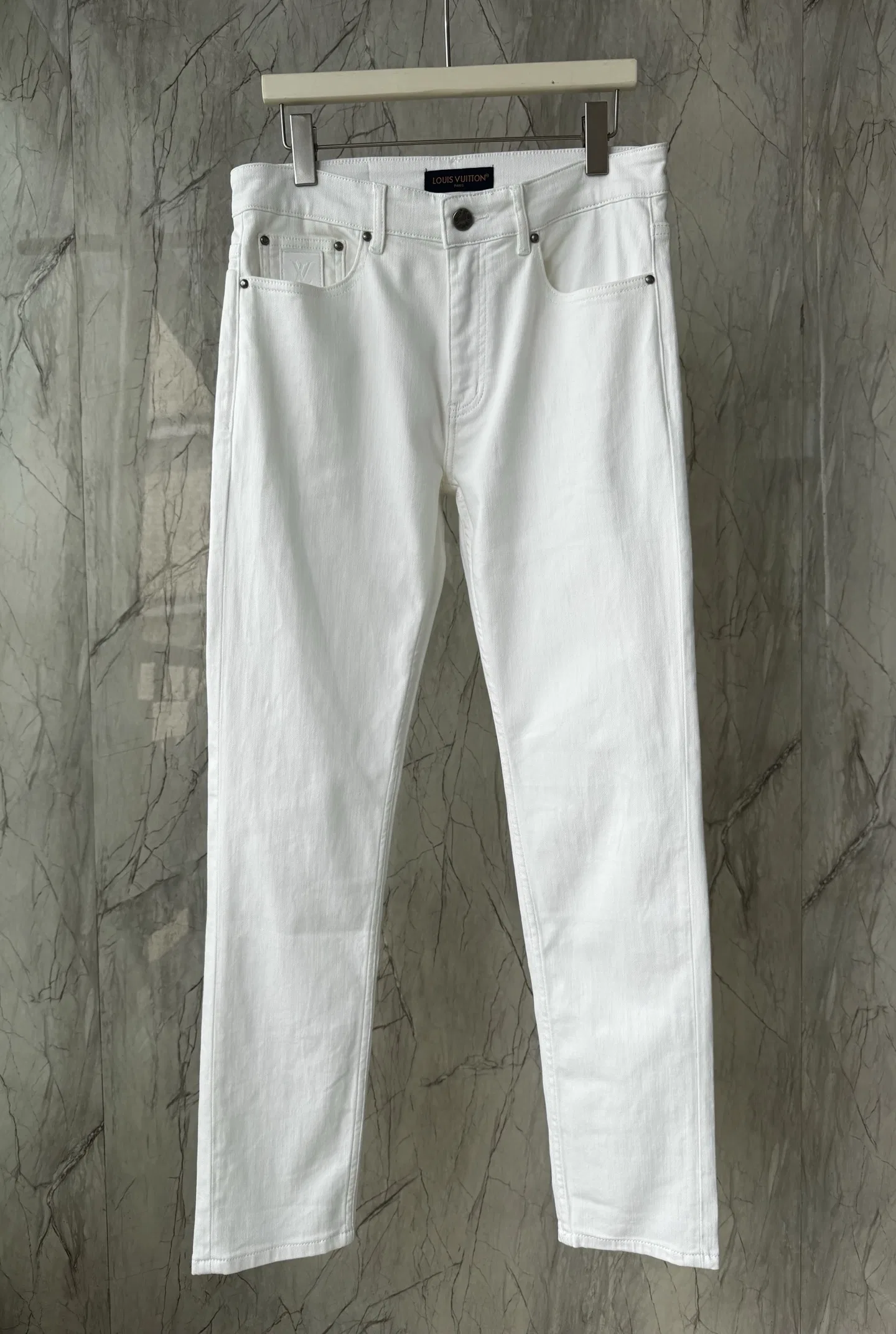 LV 27FW SOWVKYC 002 데님팬츠