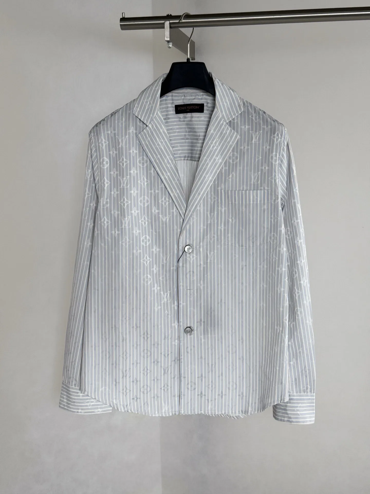 LV 27FW VVEHJZL 009 블레이저