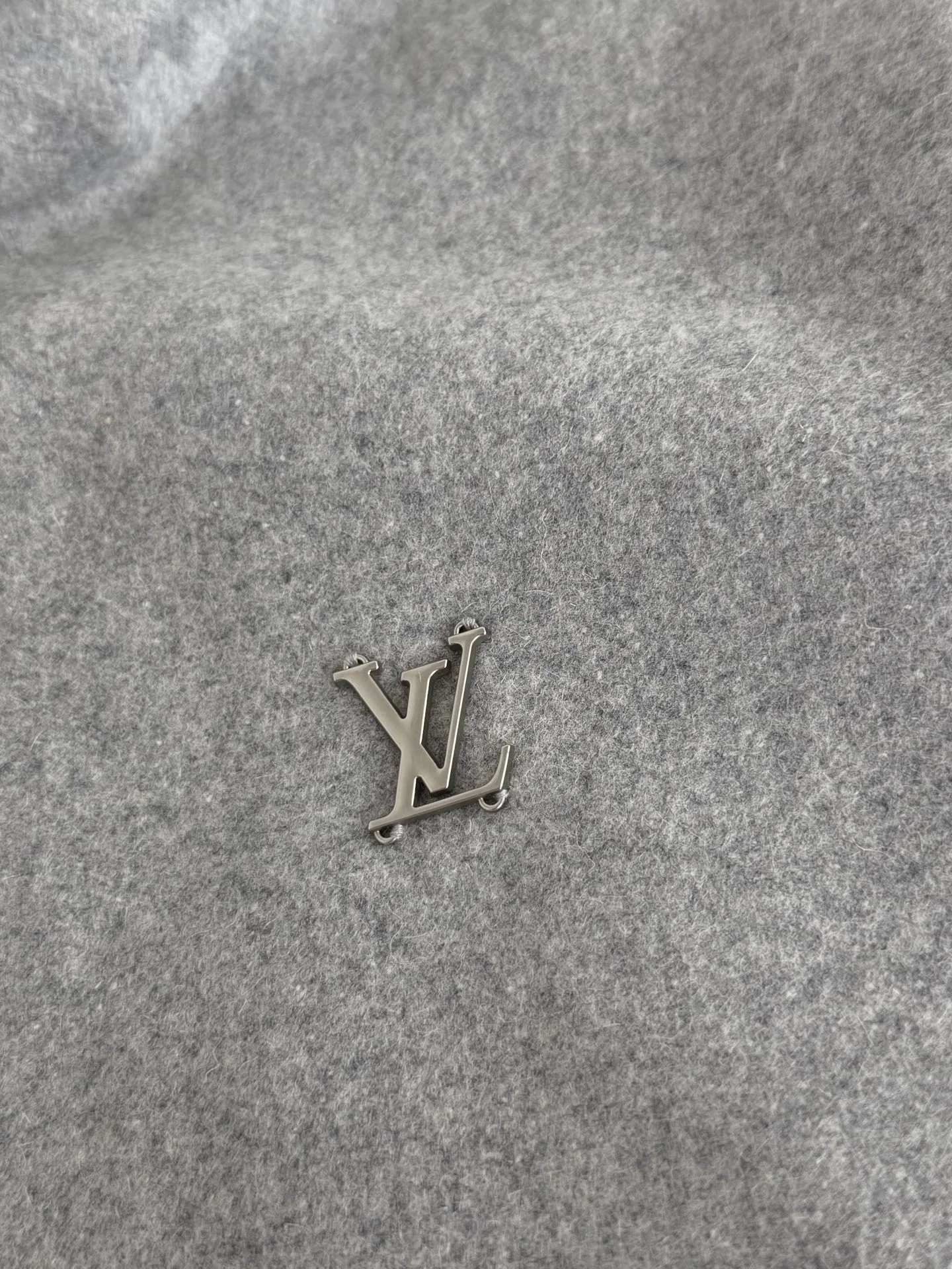 LV 27FW VVEHJZL 010 집업후드 5