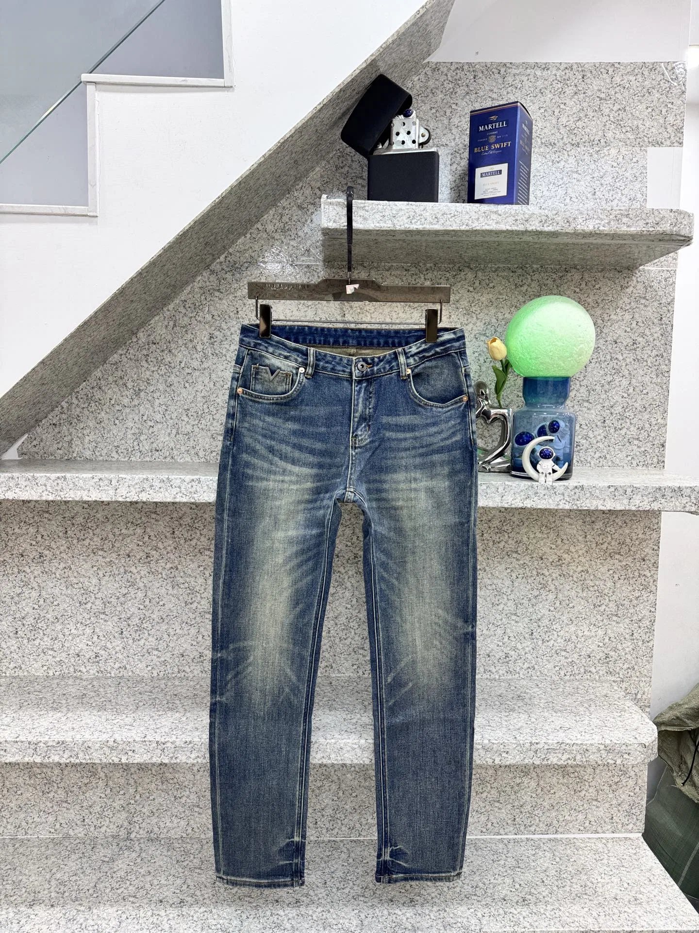 LV 27FW WBOJRAP 021 데님팬츠