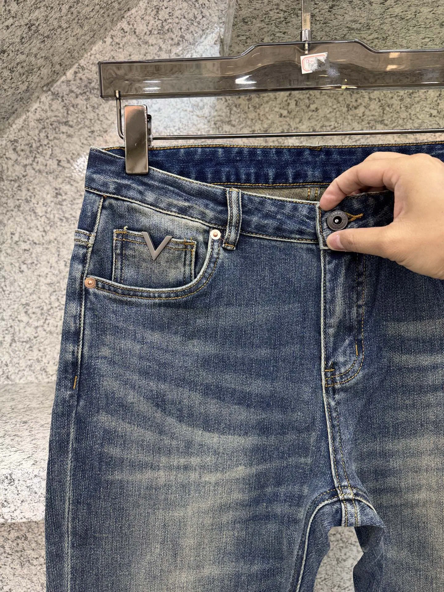 LV 27FW WBOJRAP 021 데님팬츠 3