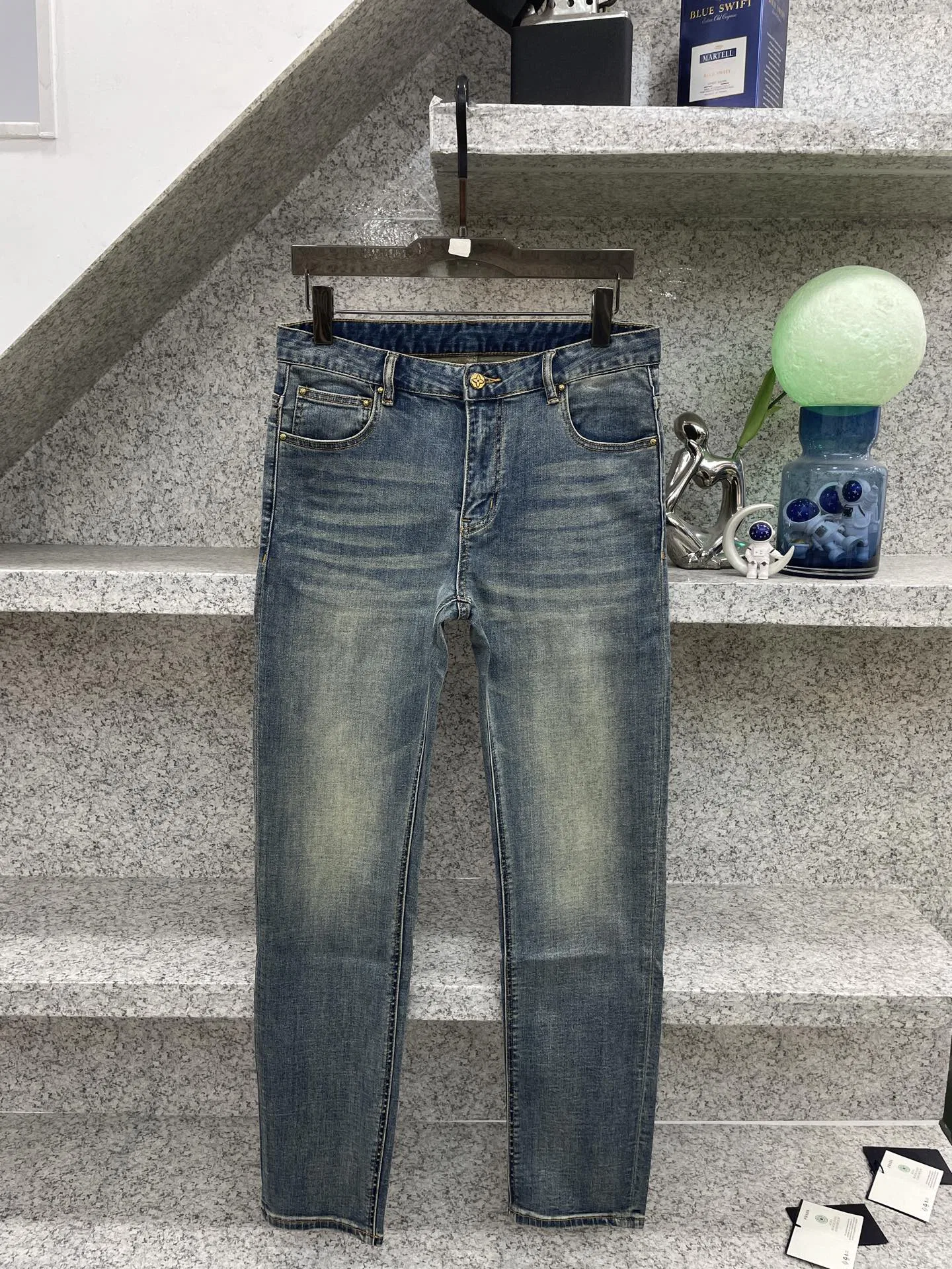 LV 27FW WBOJRAP 022 데님팬츠