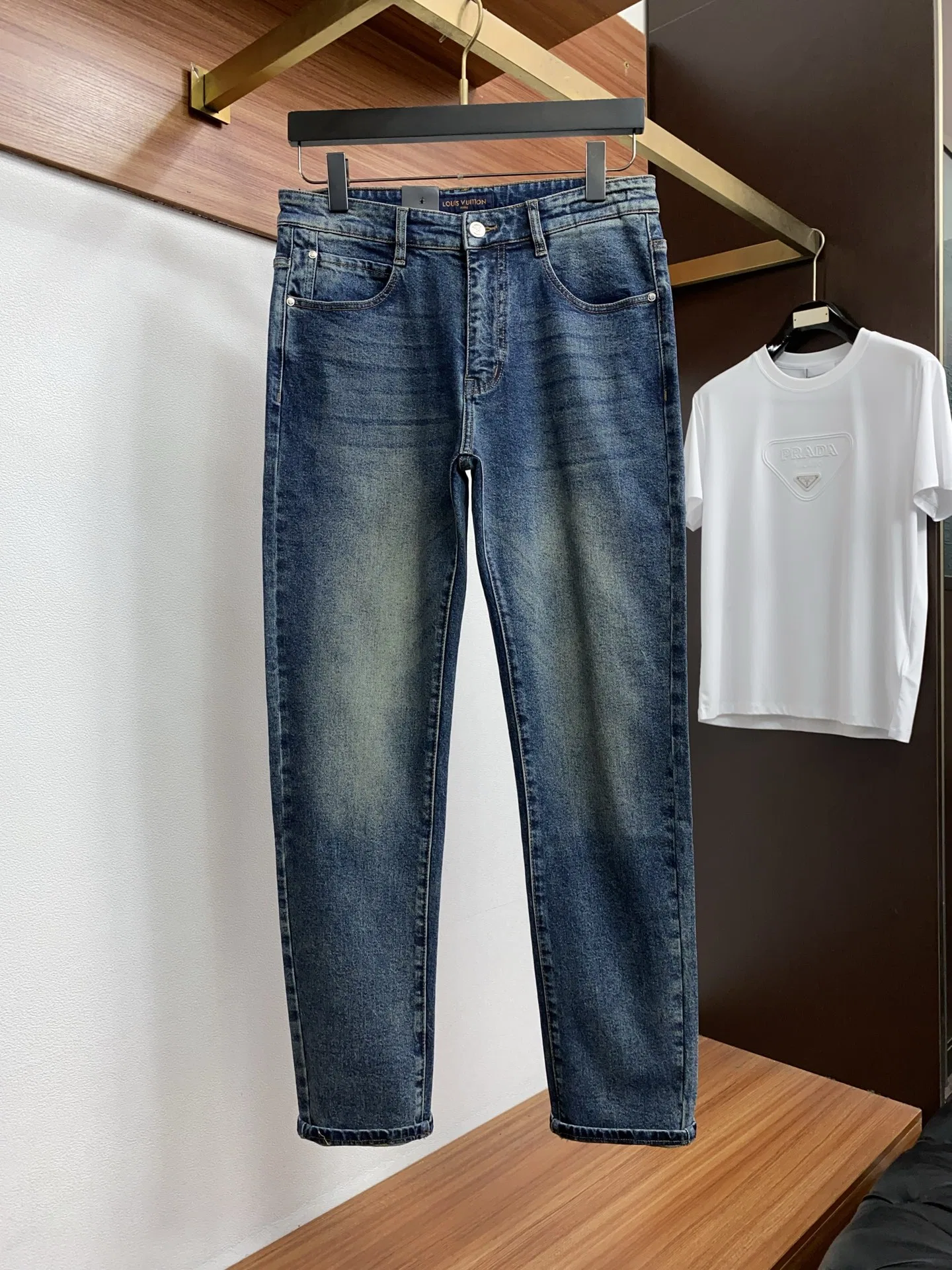 LV 27FW WBOJRAP 033 데님팬츠