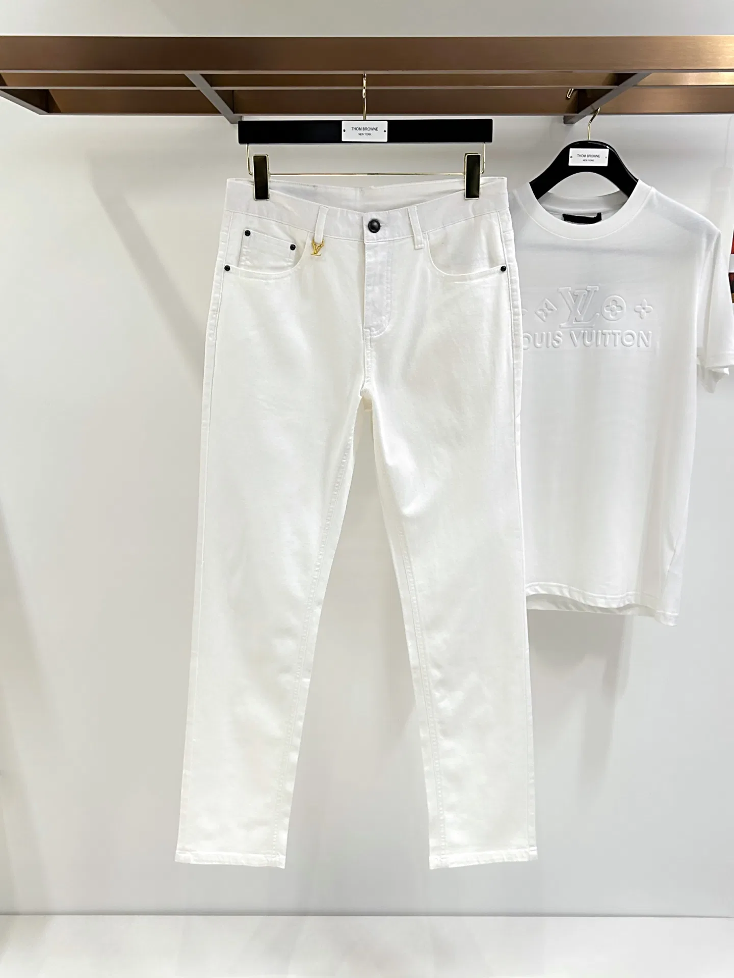 LV 27FW WBOJRAP 060 데님팬츠