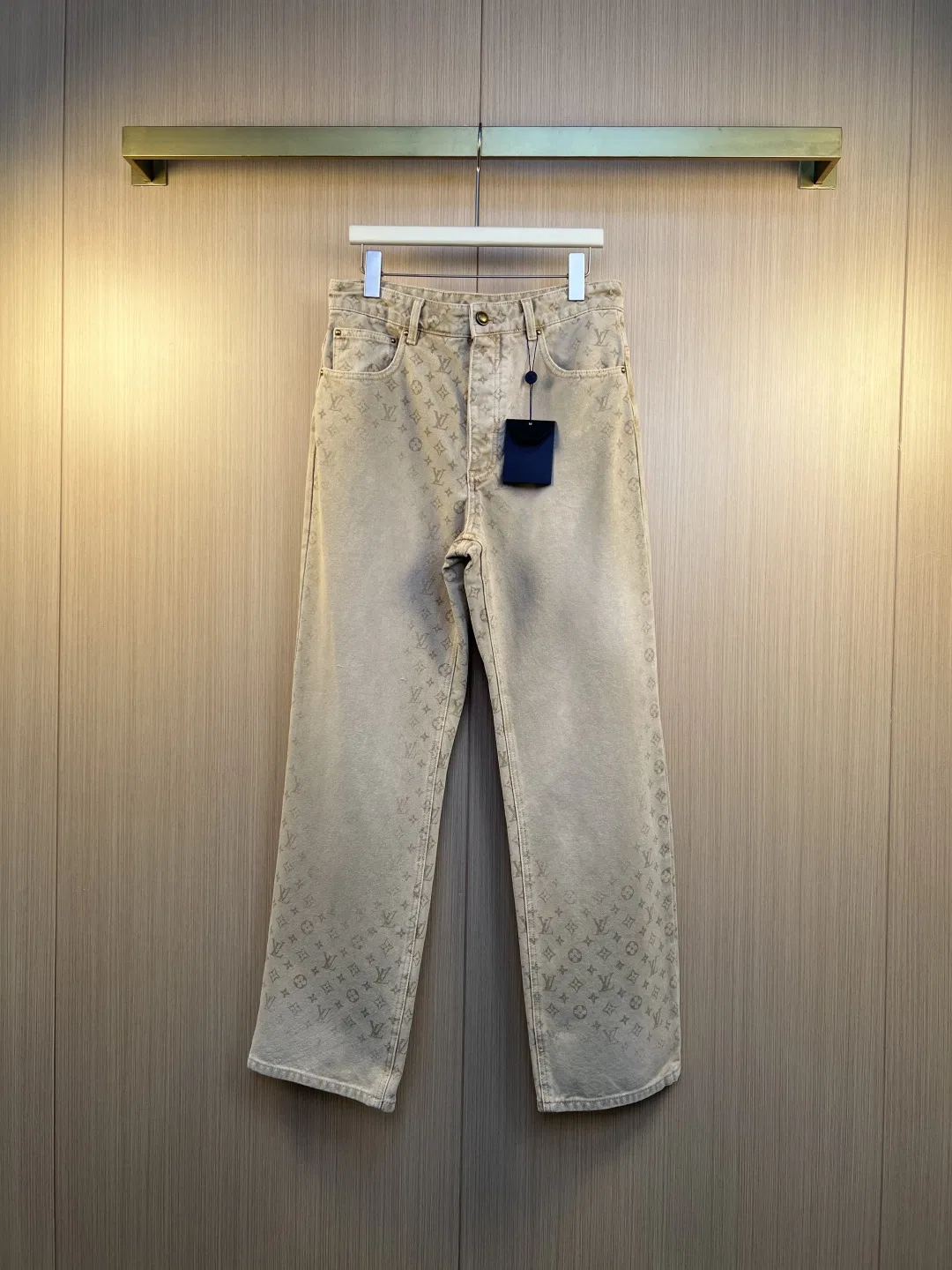 LV 27FW WBOJRAP 062 데님팬츠