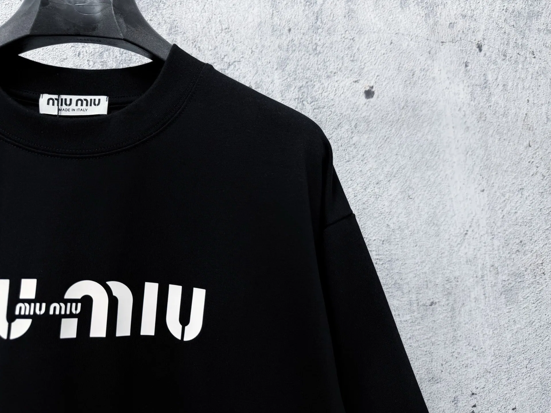MIU 27FW DJHWJSS 006 반팔티셔츠 3