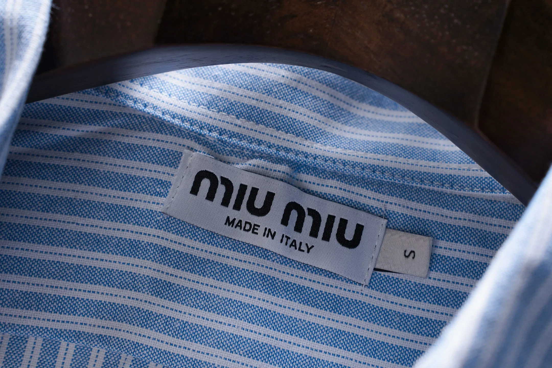 MIU 27FW DJHWJSS 014 셔츠 4