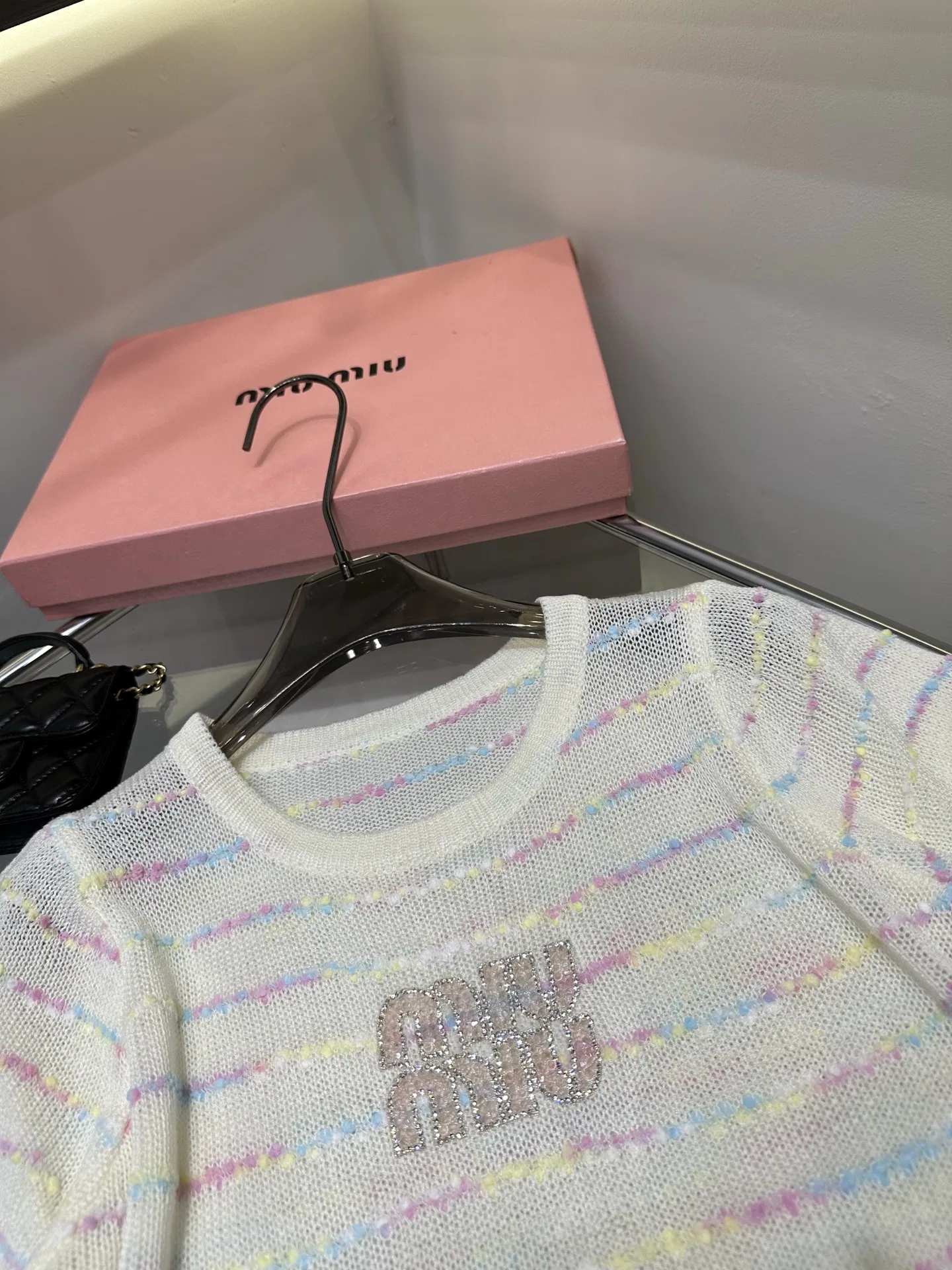 MIU 27FW EAVRMNO 004 반팔티셔츠 3