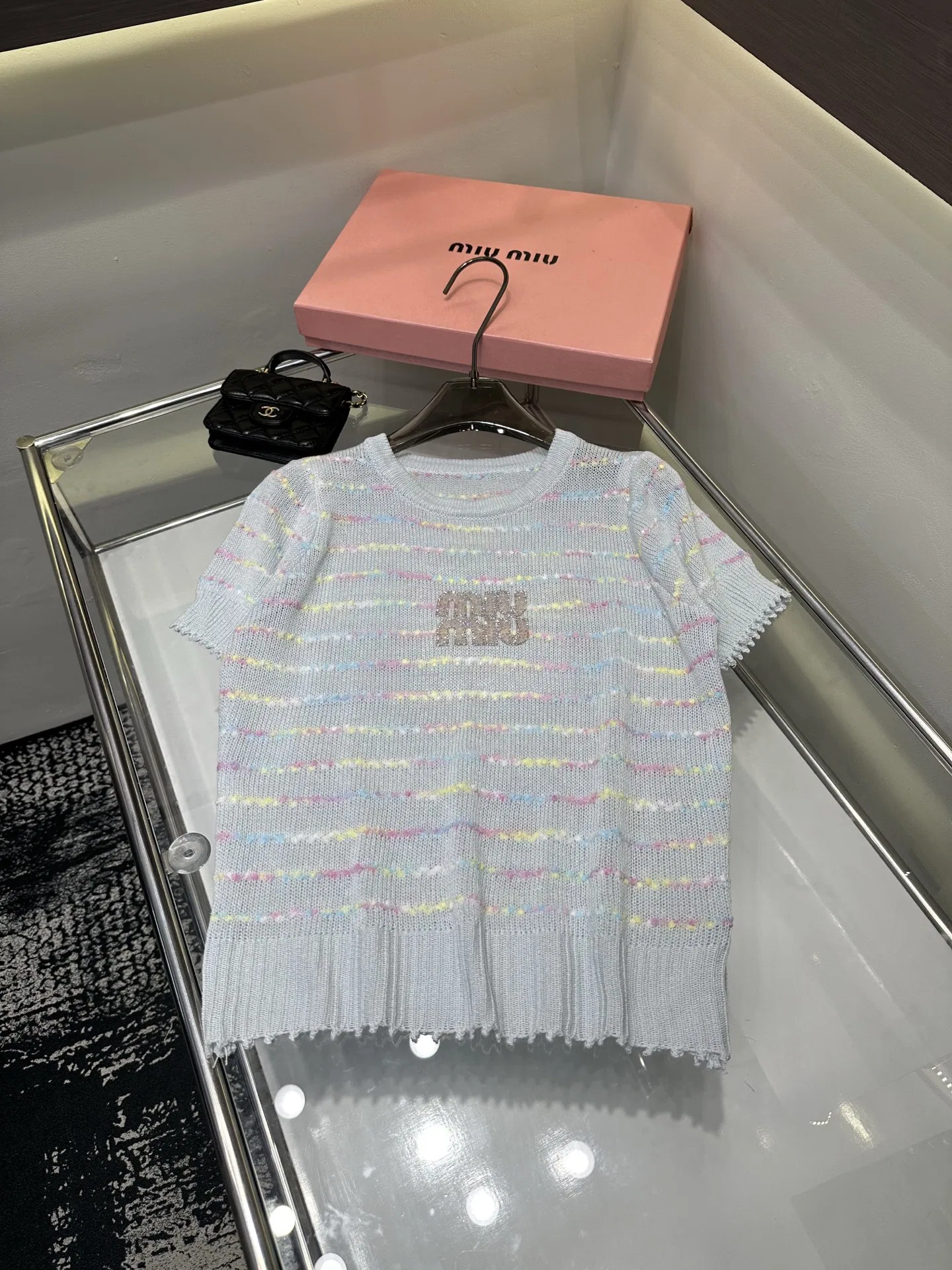 MIU 27FW EAVRMNO 004 반팔티셔츠 6