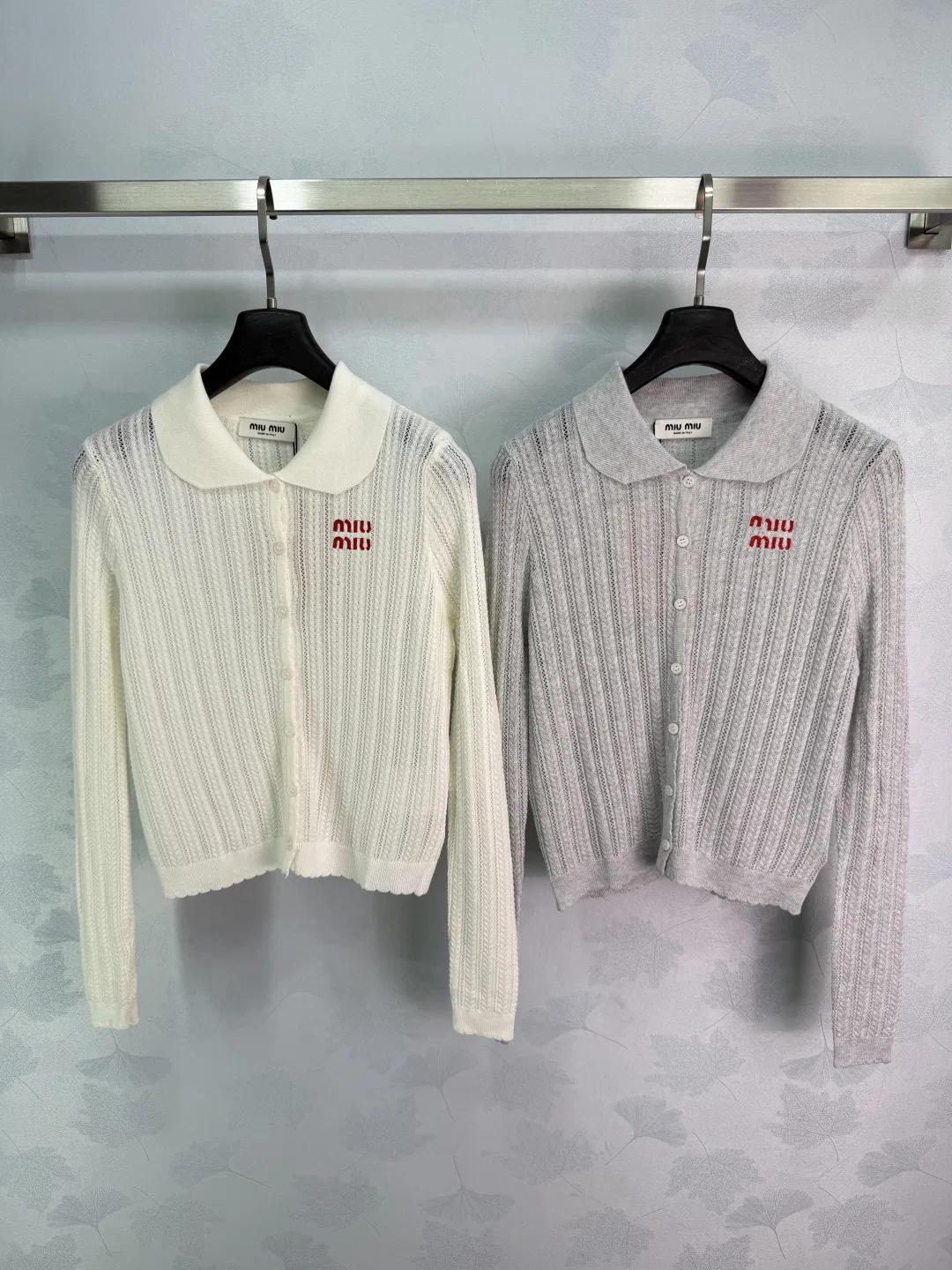 MIU 27FW FAYYDZK 006 폴로긴팔티셔츠