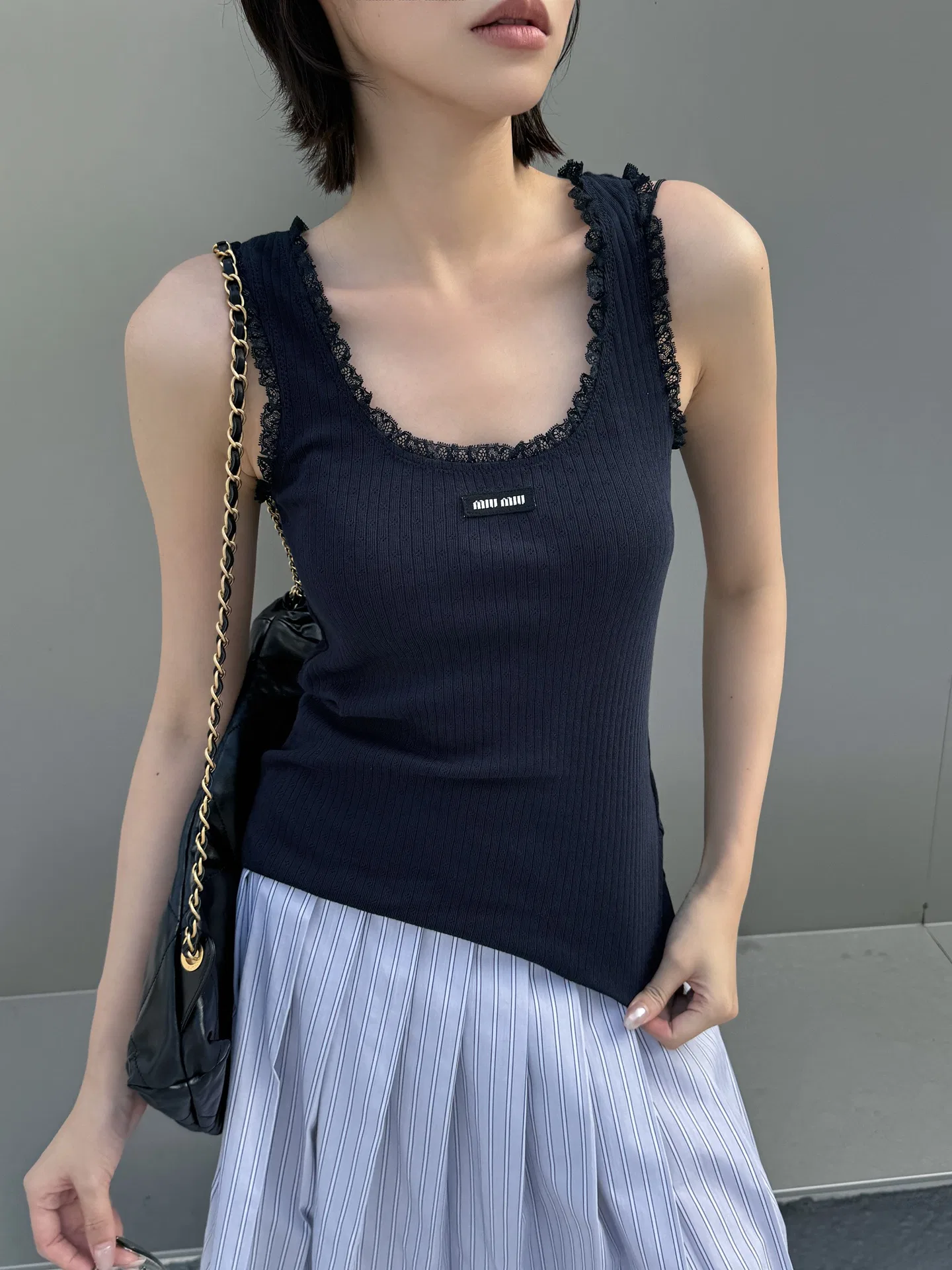 MIU 27FW IDIZMXF 003 나시 4
