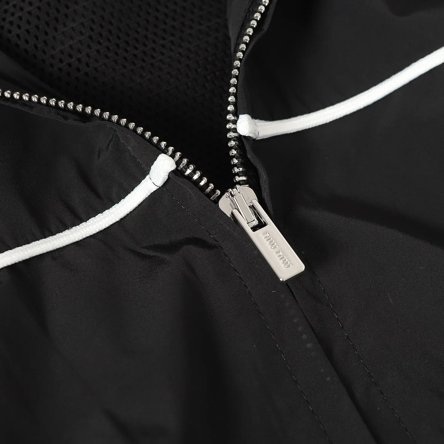 MIU 27FW LAGCTFP 001 후드자켓 4