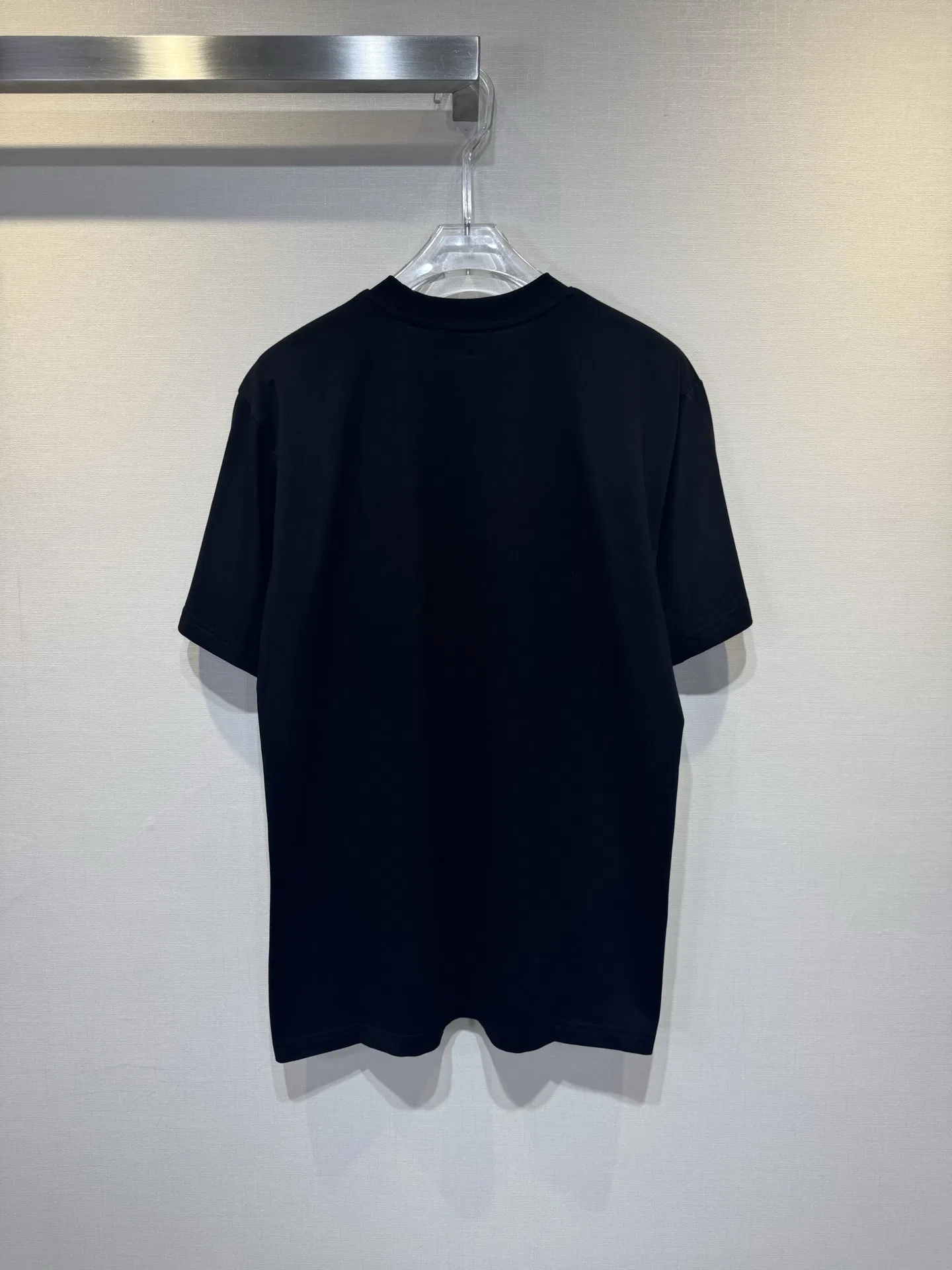 MIU 27FW MVHZGUI 001 반팔티셔츠 3