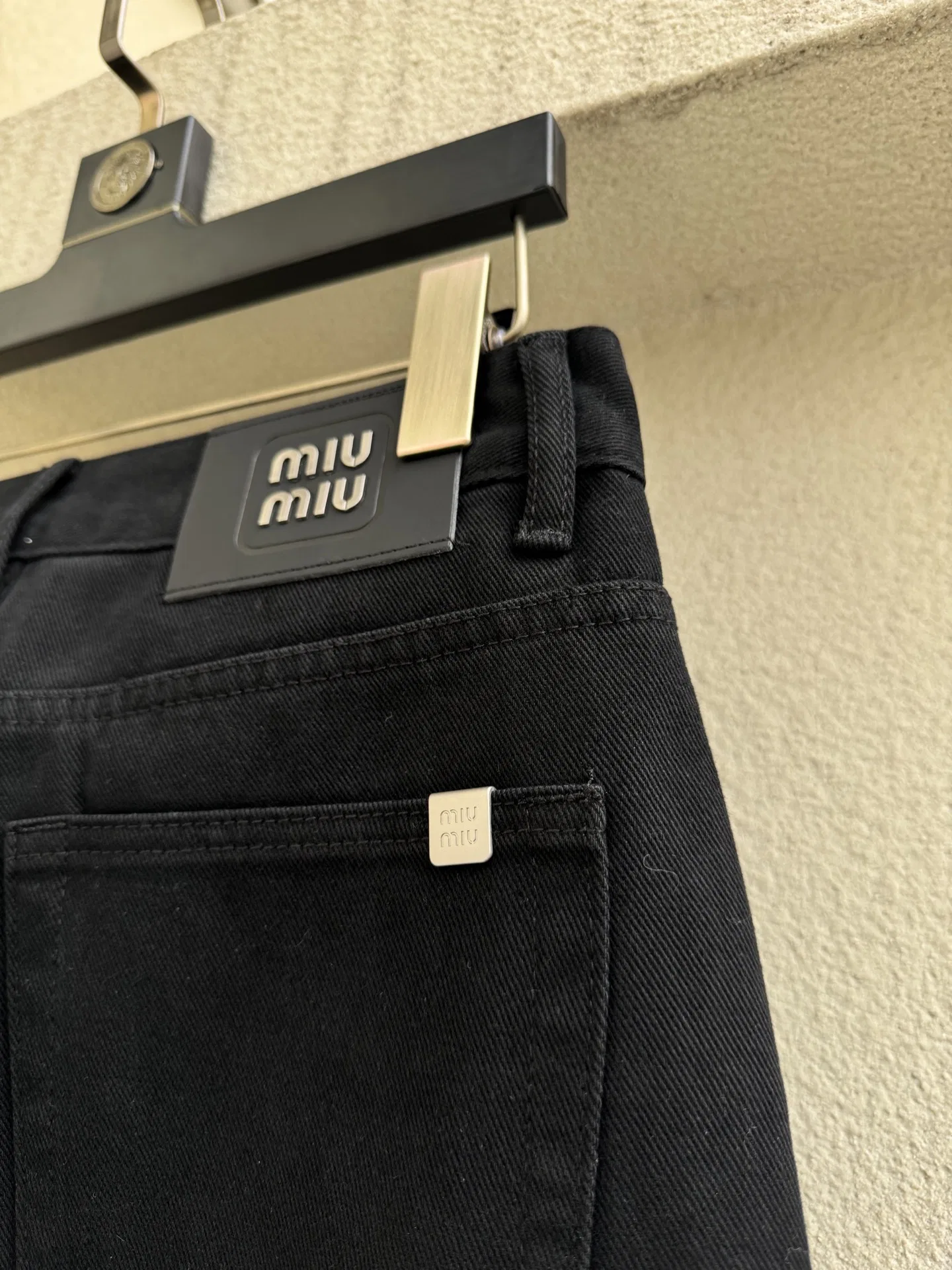 MIU 27FW NWHAHGY 001 데님팬츠 5