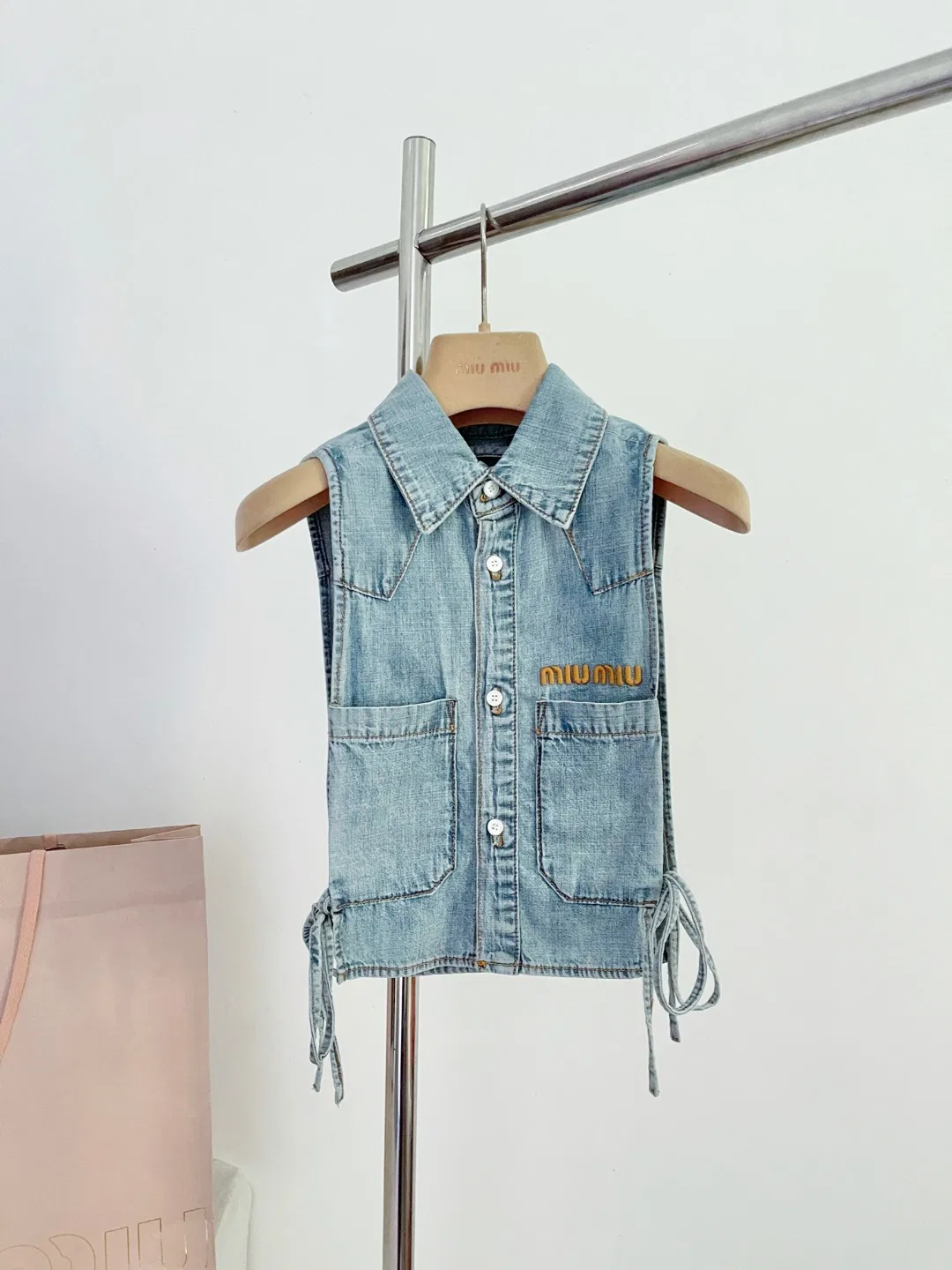 MIU 27FW OMDCLSE 014 데님조끼