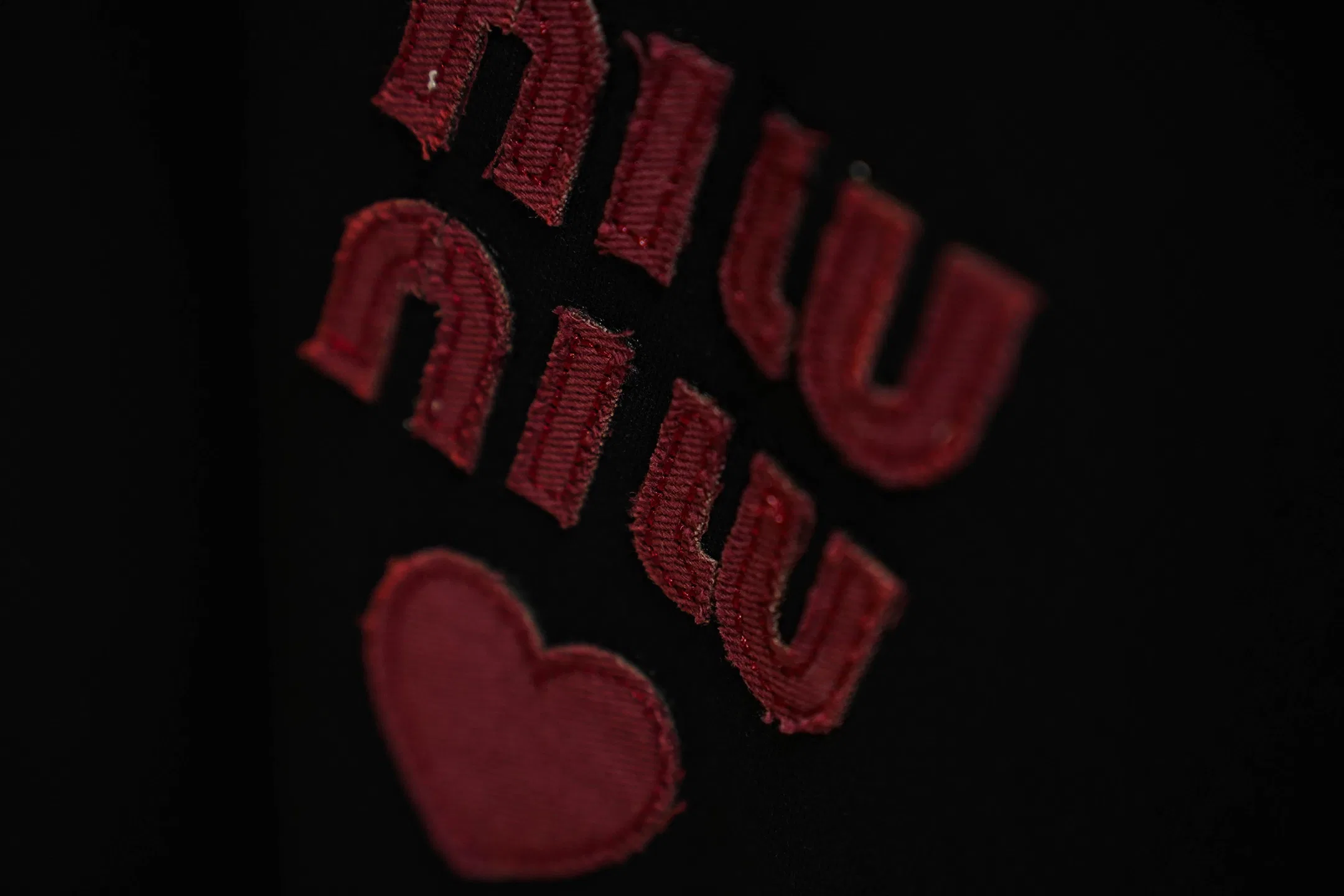 MIU 27FW PRZQRAC 002 반팔티셔츠 4