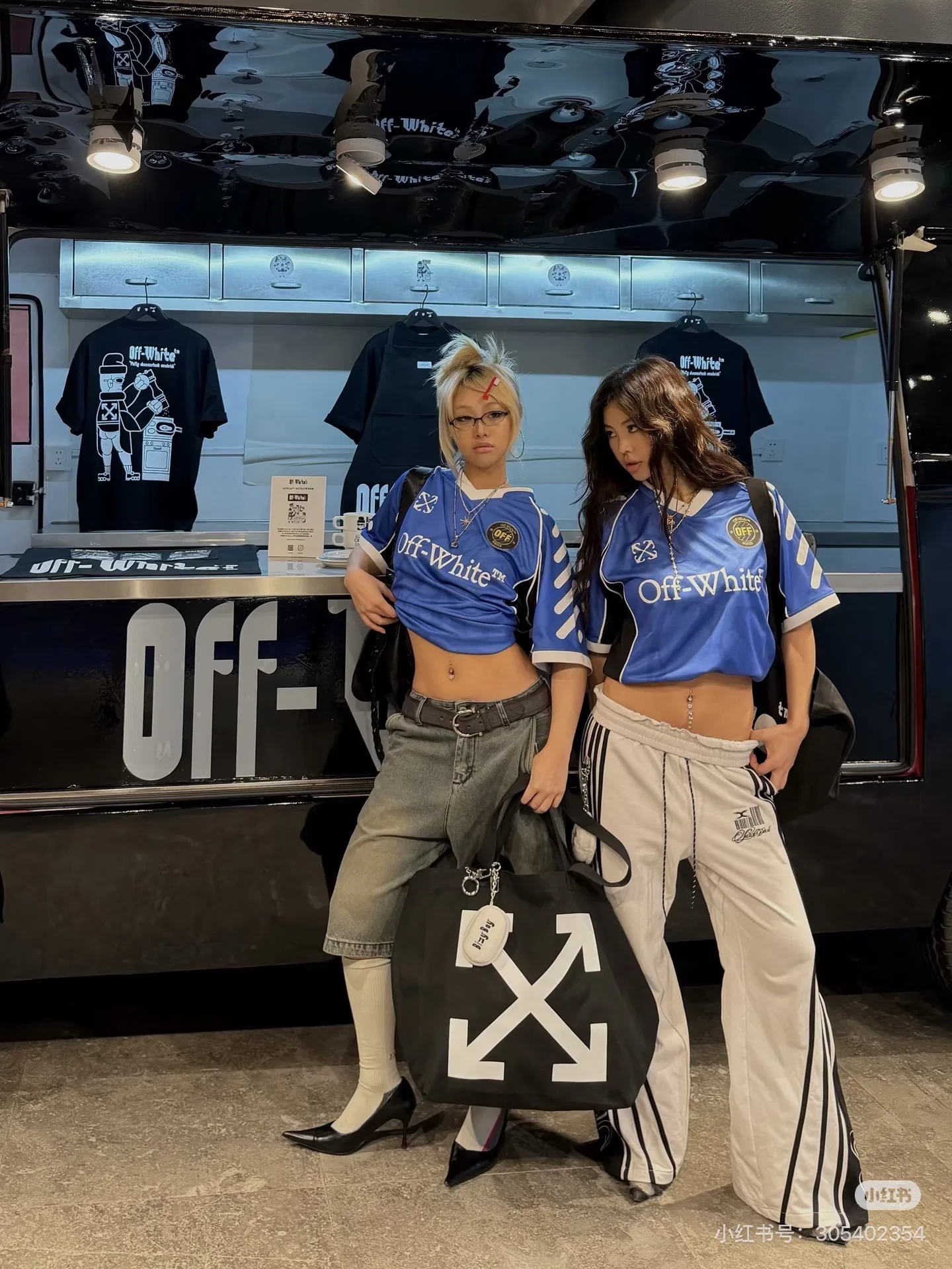OFF 27FW WTFREIR 001 롱슬리브
