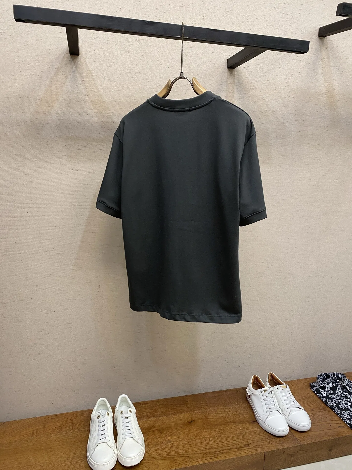 PRA 27FW AXONQXZ 002 반팔티셔츠 2