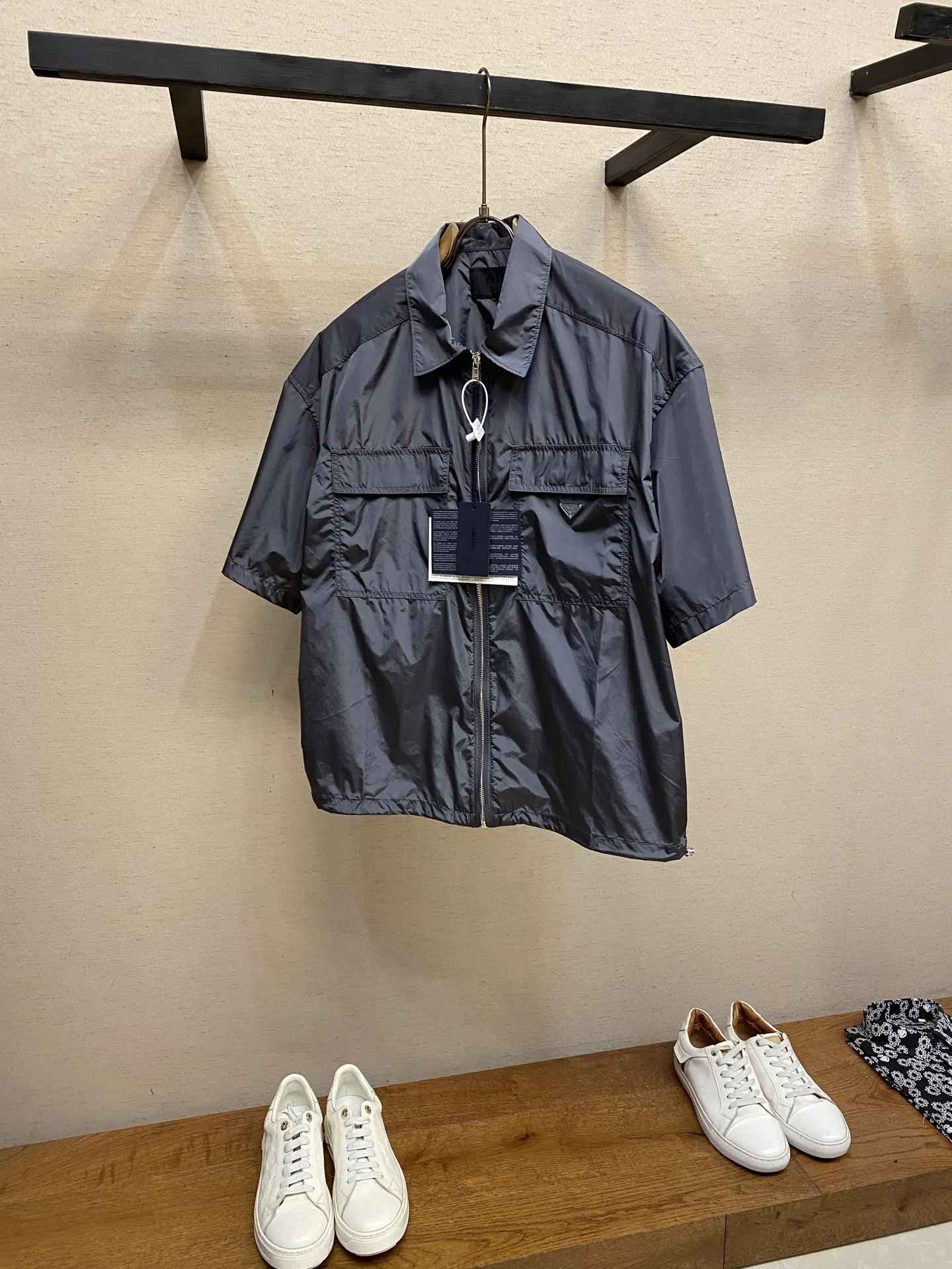 PRA 27FW AXONQXZ 003 반팔자켓