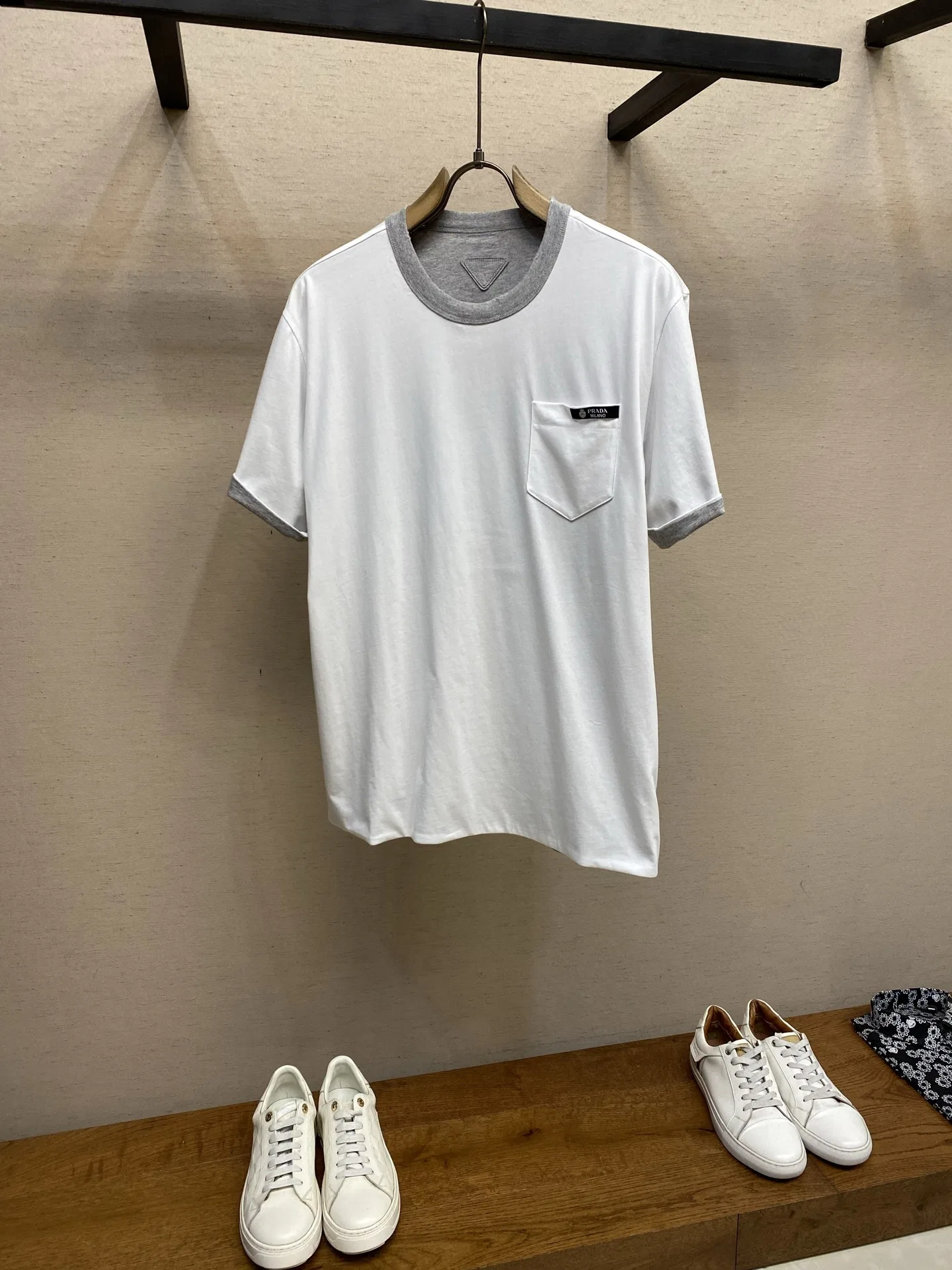 PRA 27FW AXONQXZ 057 반팔티셔츠
