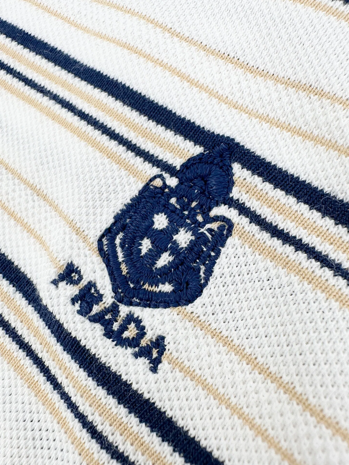 PRA 27FW BBYZQKN 001 폴로반팔티셔츠 5