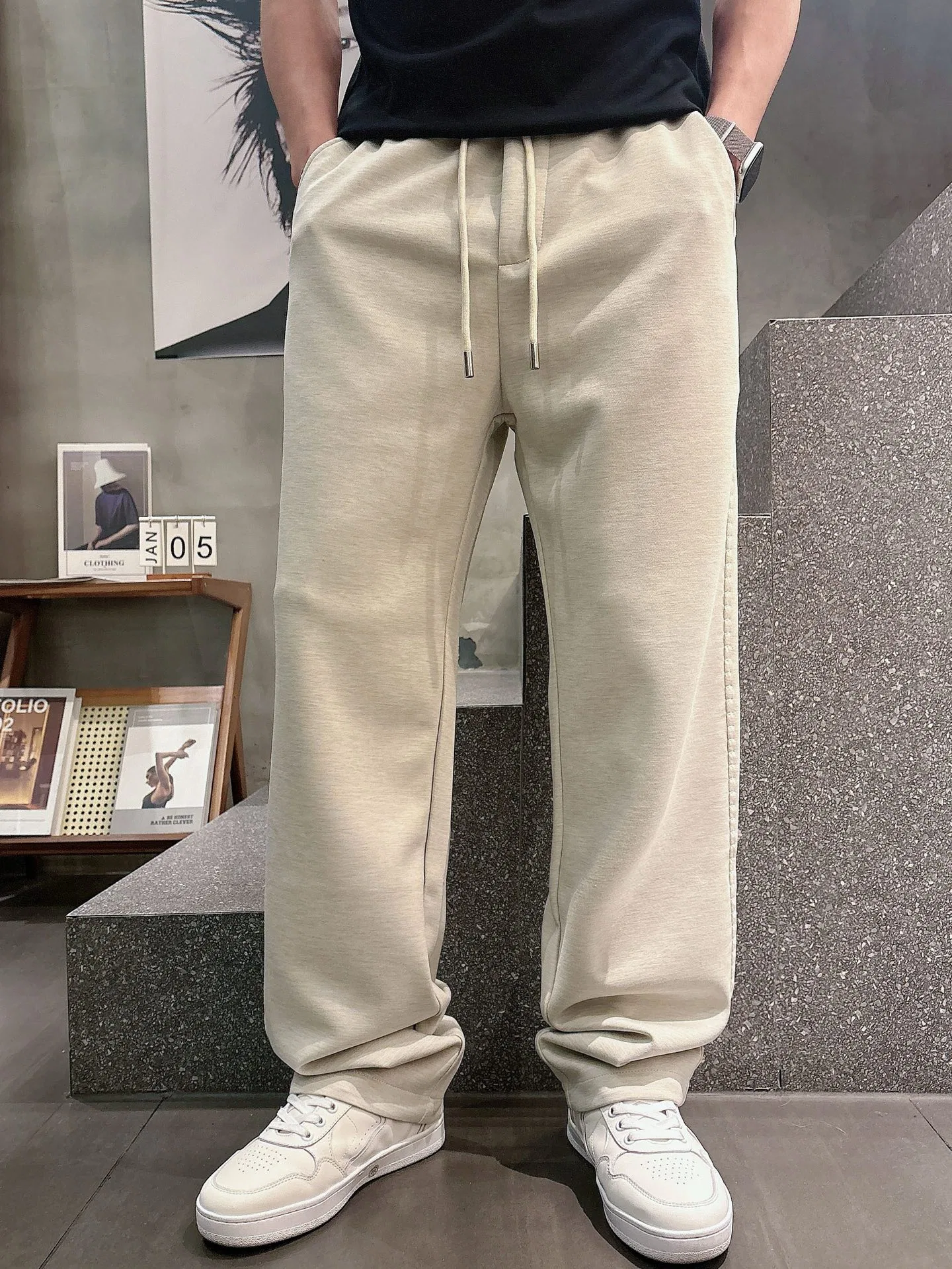 PRA 27FW GBXDNDJ 008 스웻팬츠 3