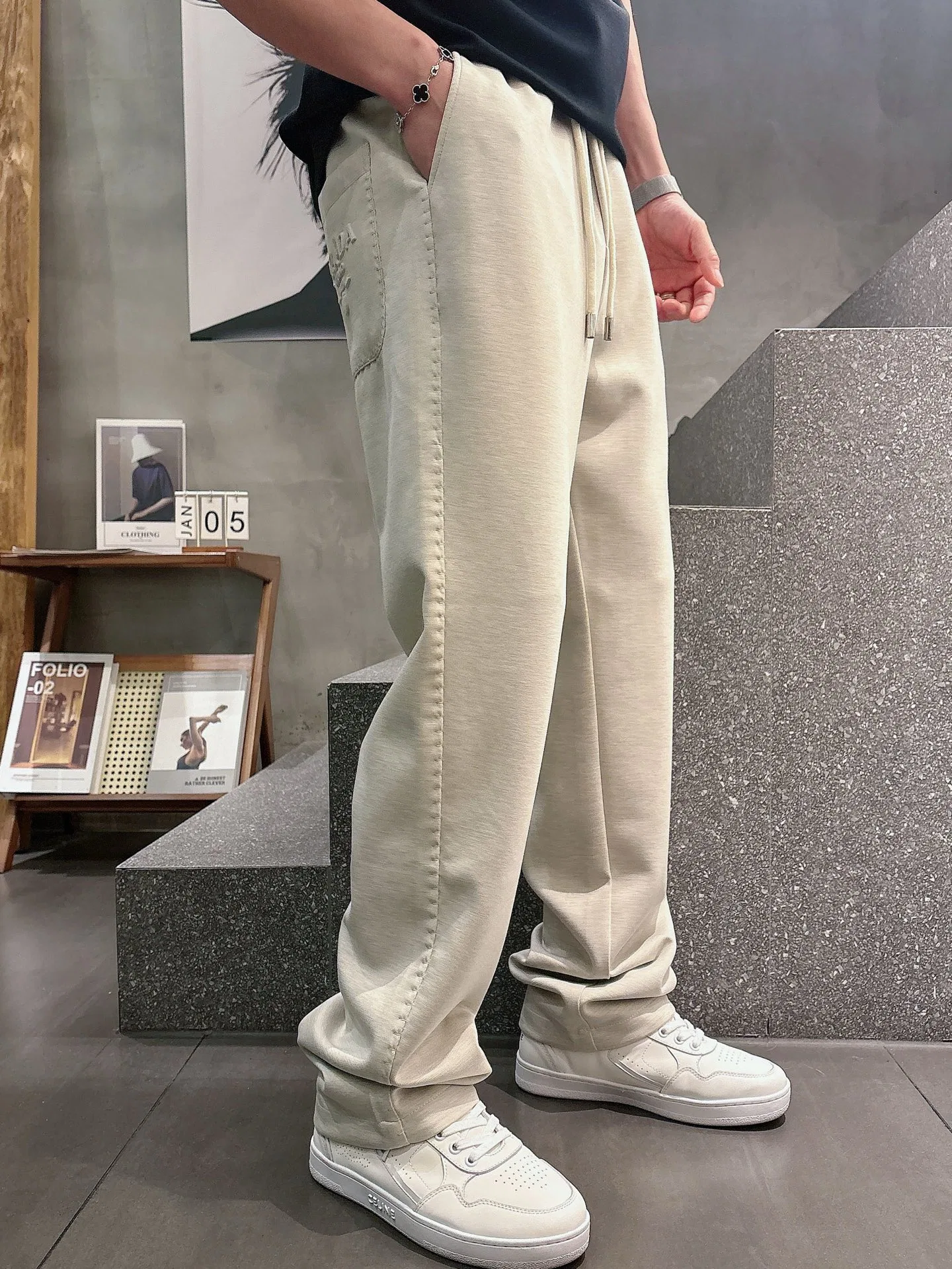 PRA 27FW GBXDNDJ 008 스웻팬츠 6
