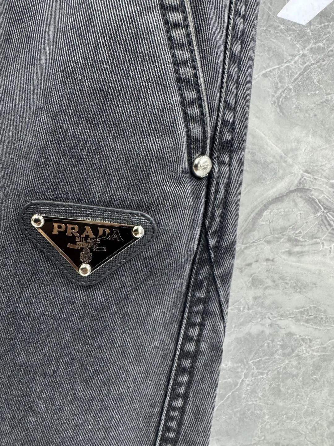 PRA 27FW HEQHVUV 007 스웻팬츠 4