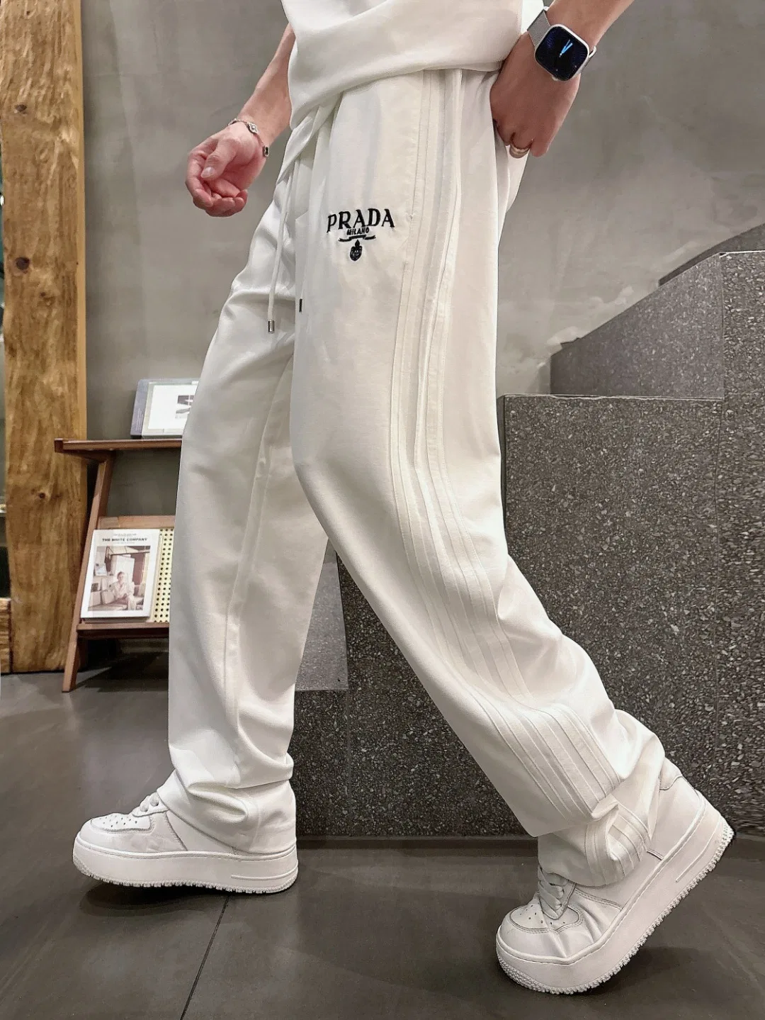 PRA 27FW HEQHVUV 031 스웻팬츠