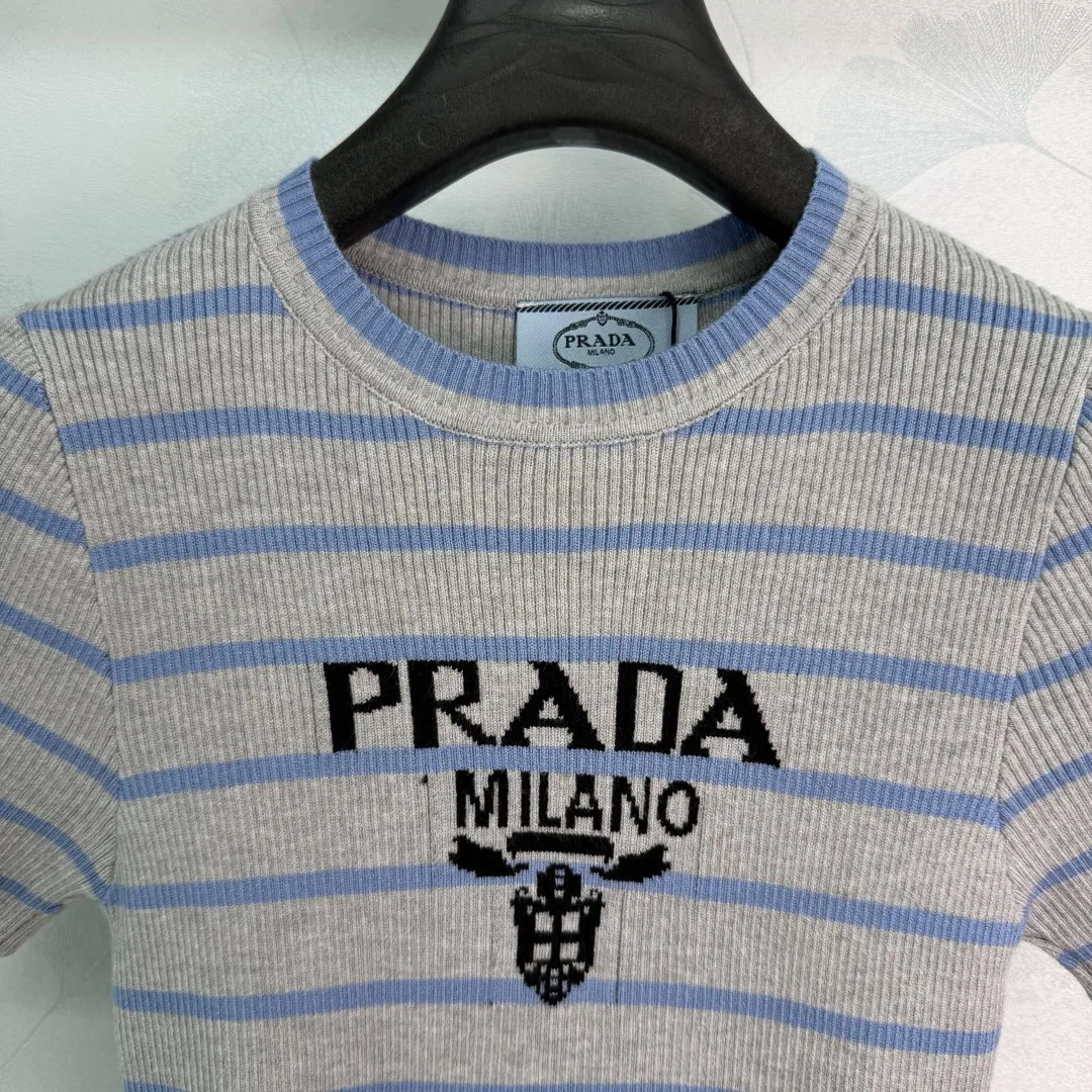 PRA 27FW NJDUXXO 021 반팔니트 2
