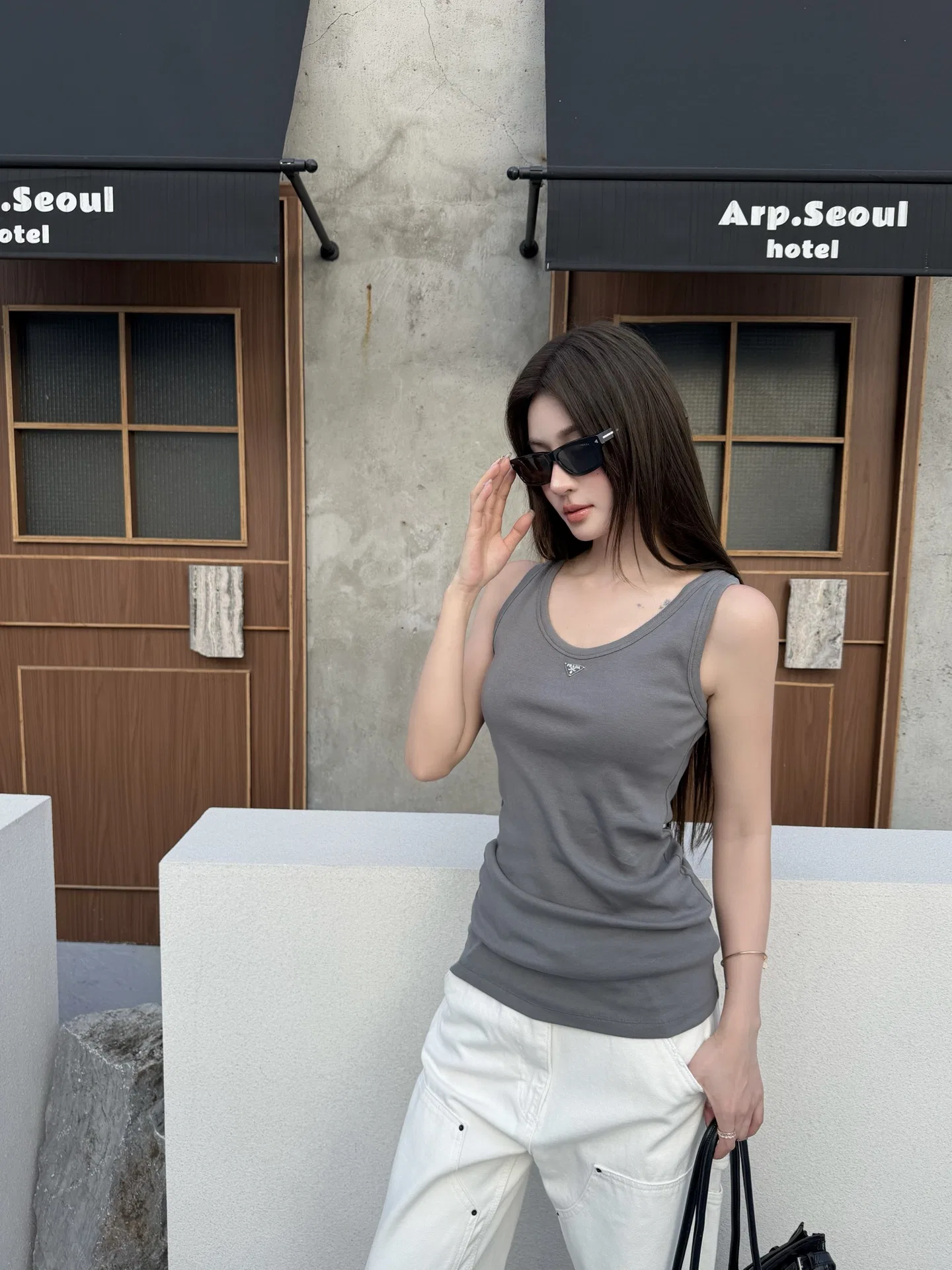 PRA 27FW YQWABGQ 007 나시 4