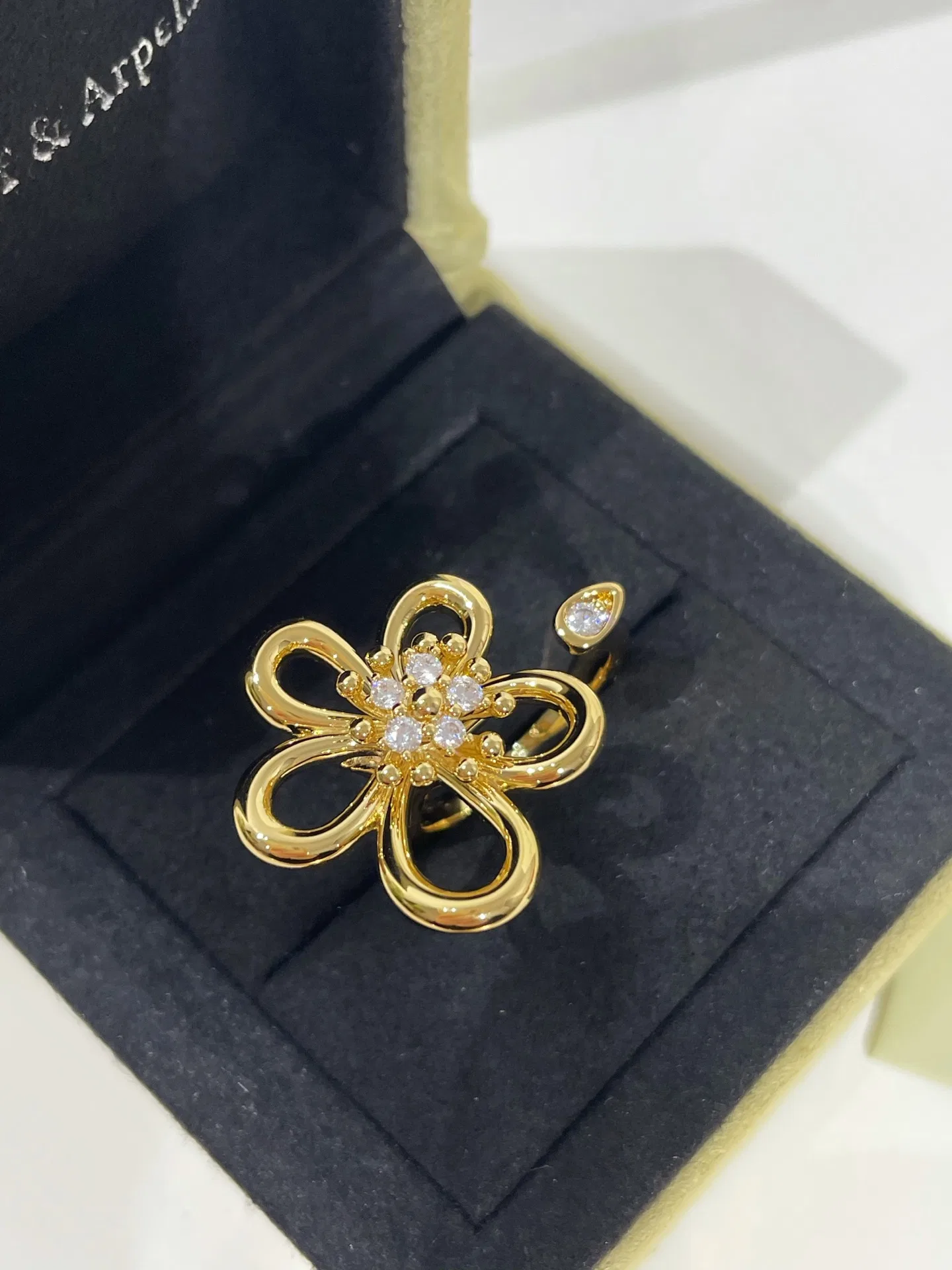 VANCLEEF 27FW AKOWINO 009 반바지 6