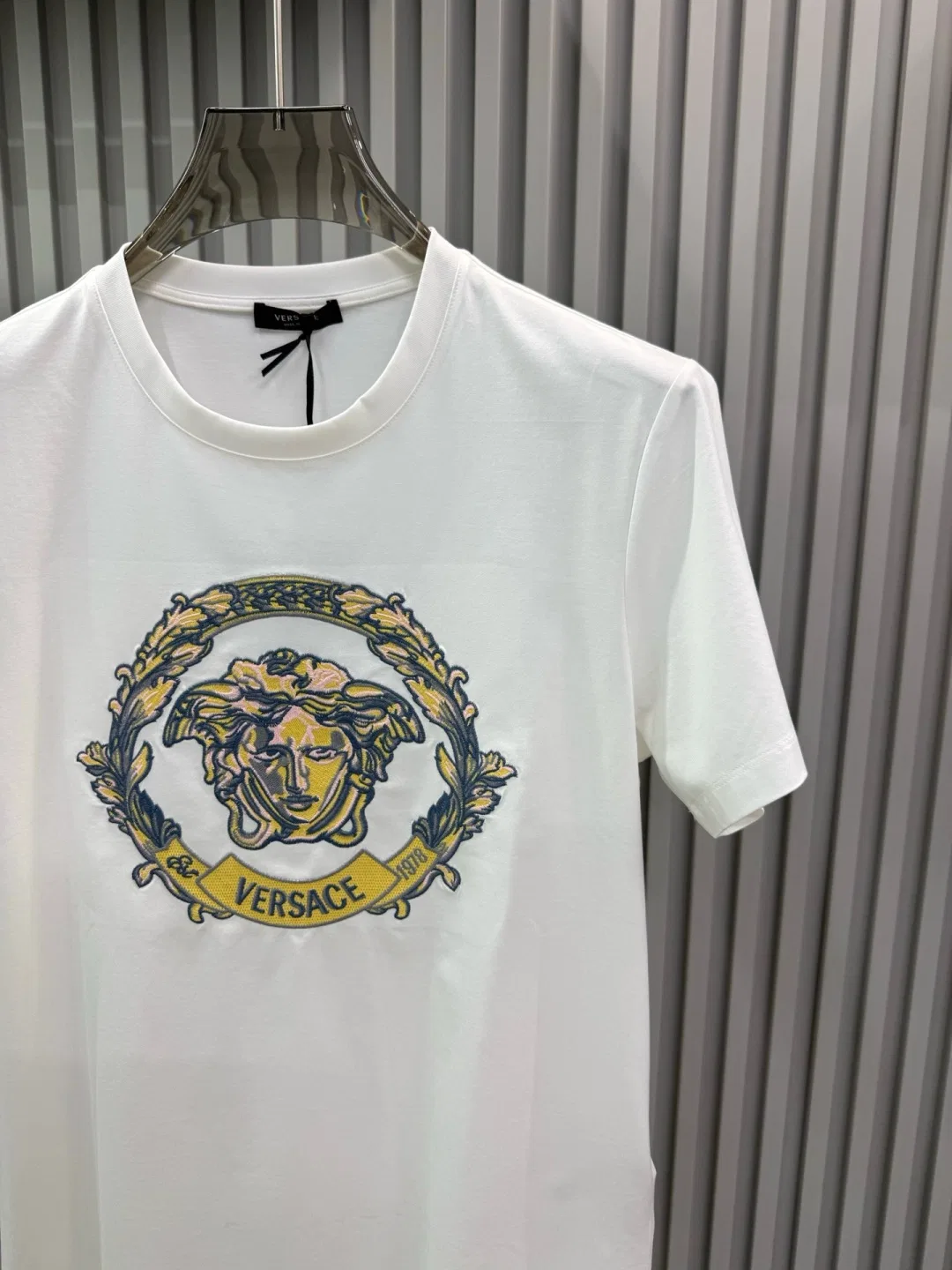 VER 27FW IUHISYQ 001 반팔티셔츠 4