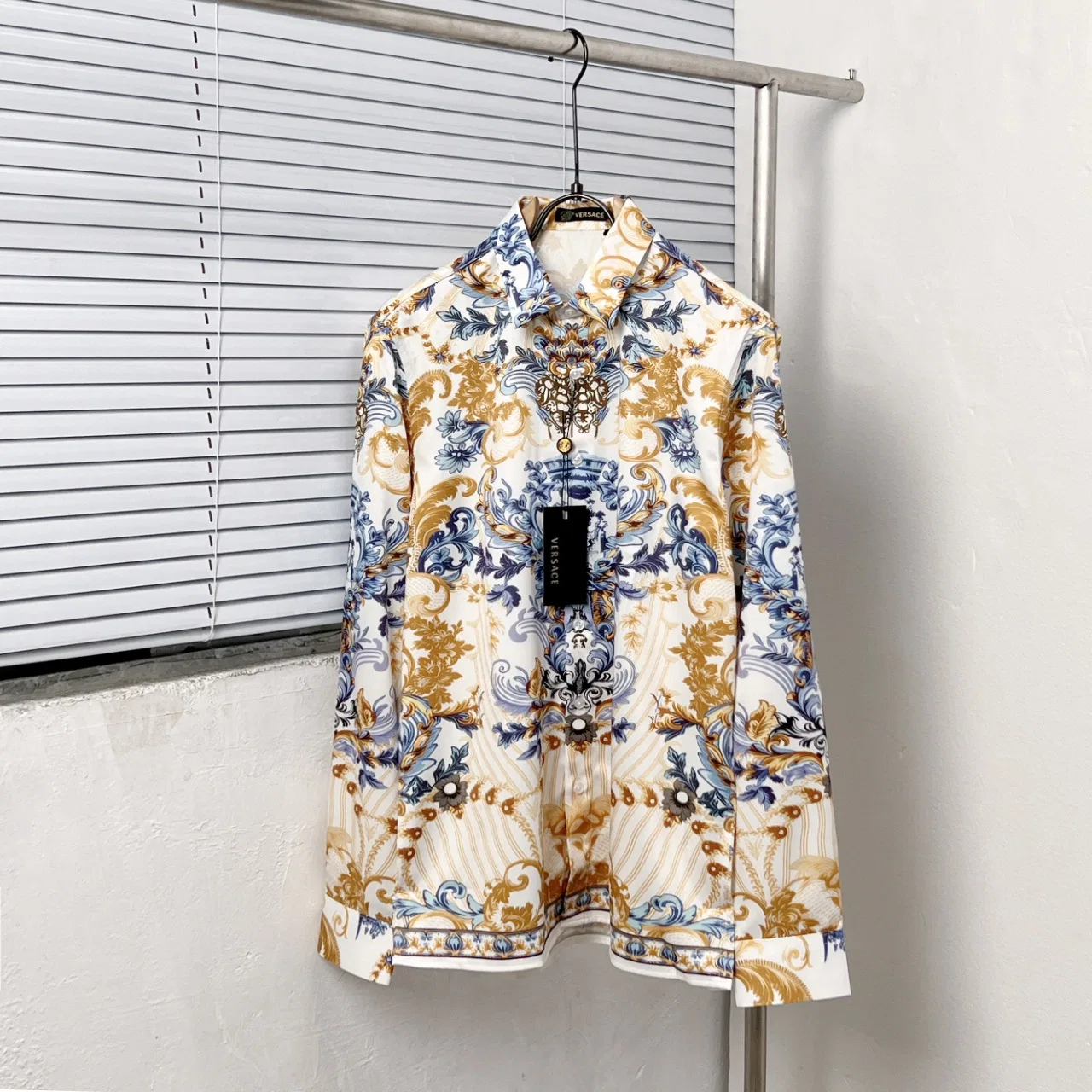 VER 27FW QVMOVCT 005 셔츠