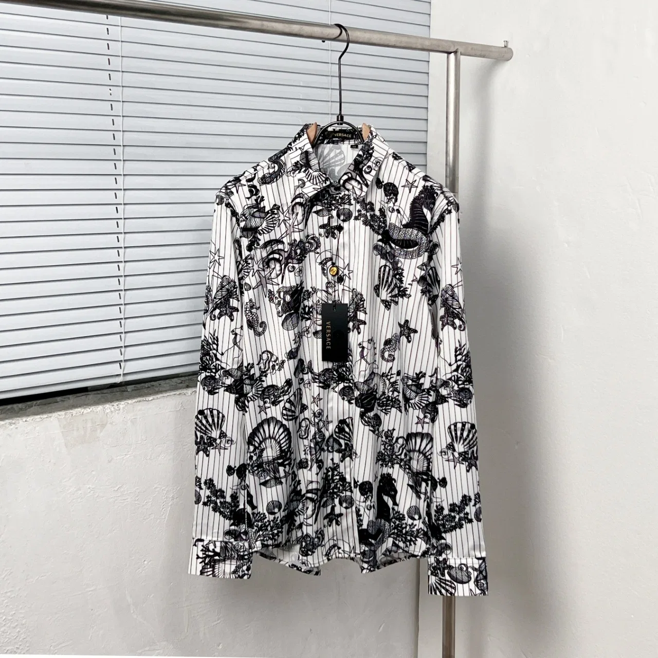 VER 27FW XRMBPJD 001 셔츠