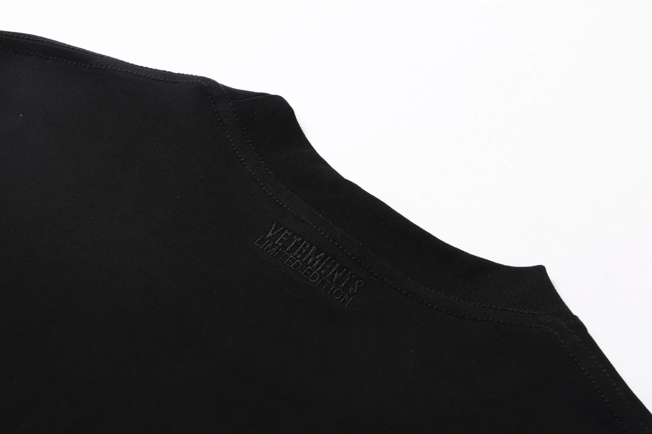 VETEMENTS 27FW GYYOCNS 004 반팔티셔츠 5