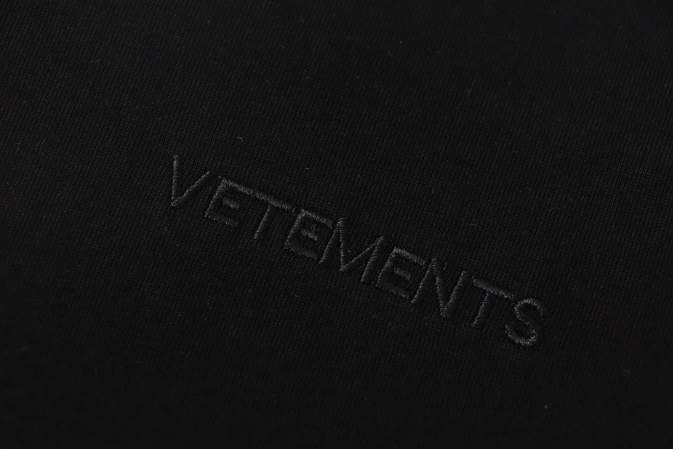 VETEMENTS 27FW GYYOCNS 009 반팔티셔츠 4