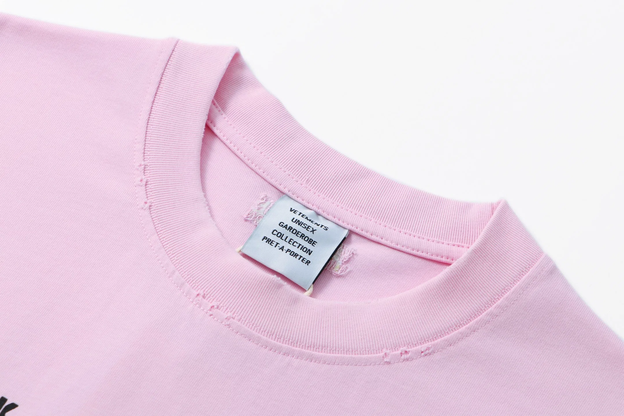 VETEMENTS 27FW GYYOCNS 010 반팔티셔츠 3