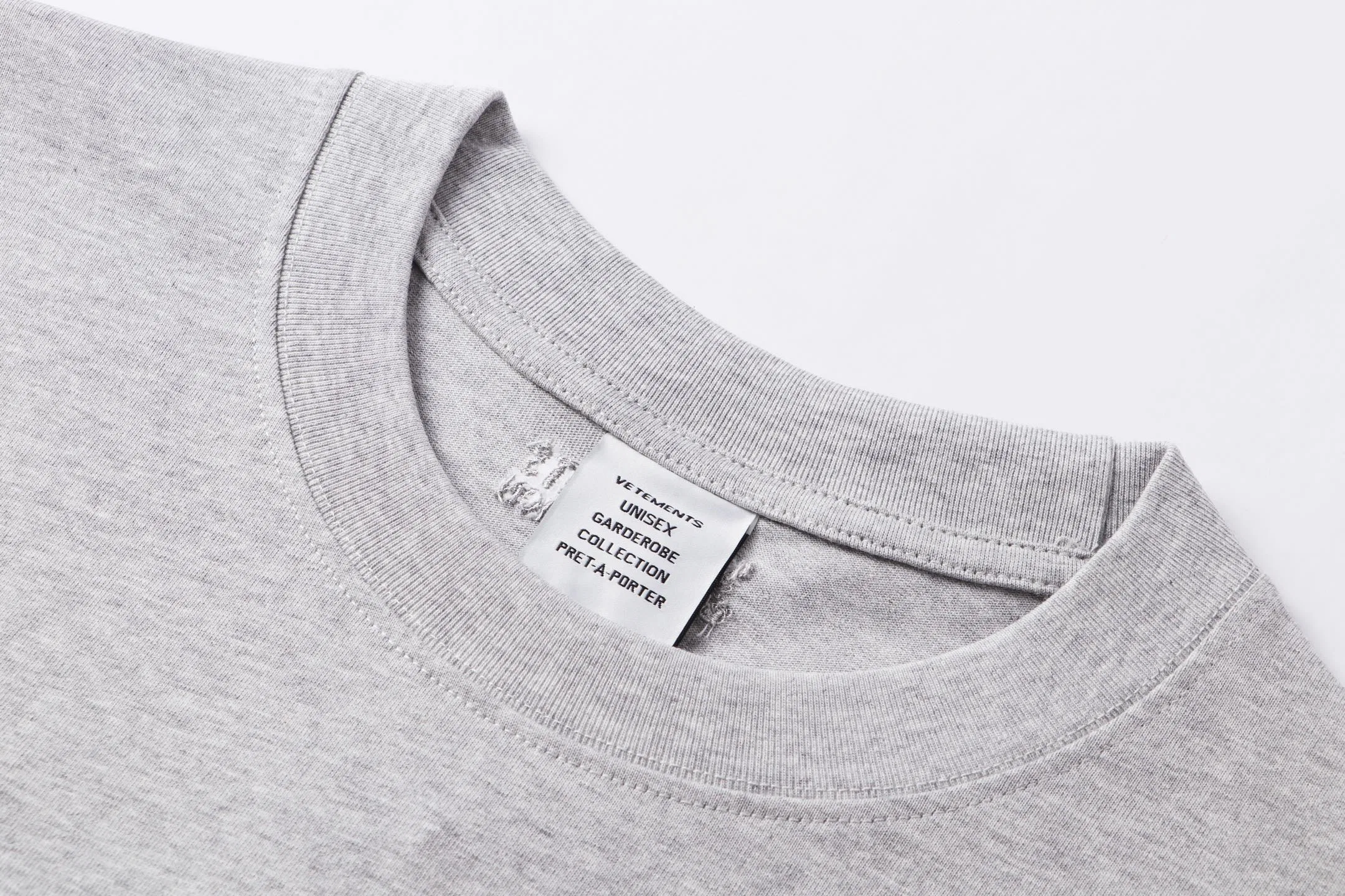 VETEMENTS 27FW GYYOCNS 016 반팔티셔츠 3