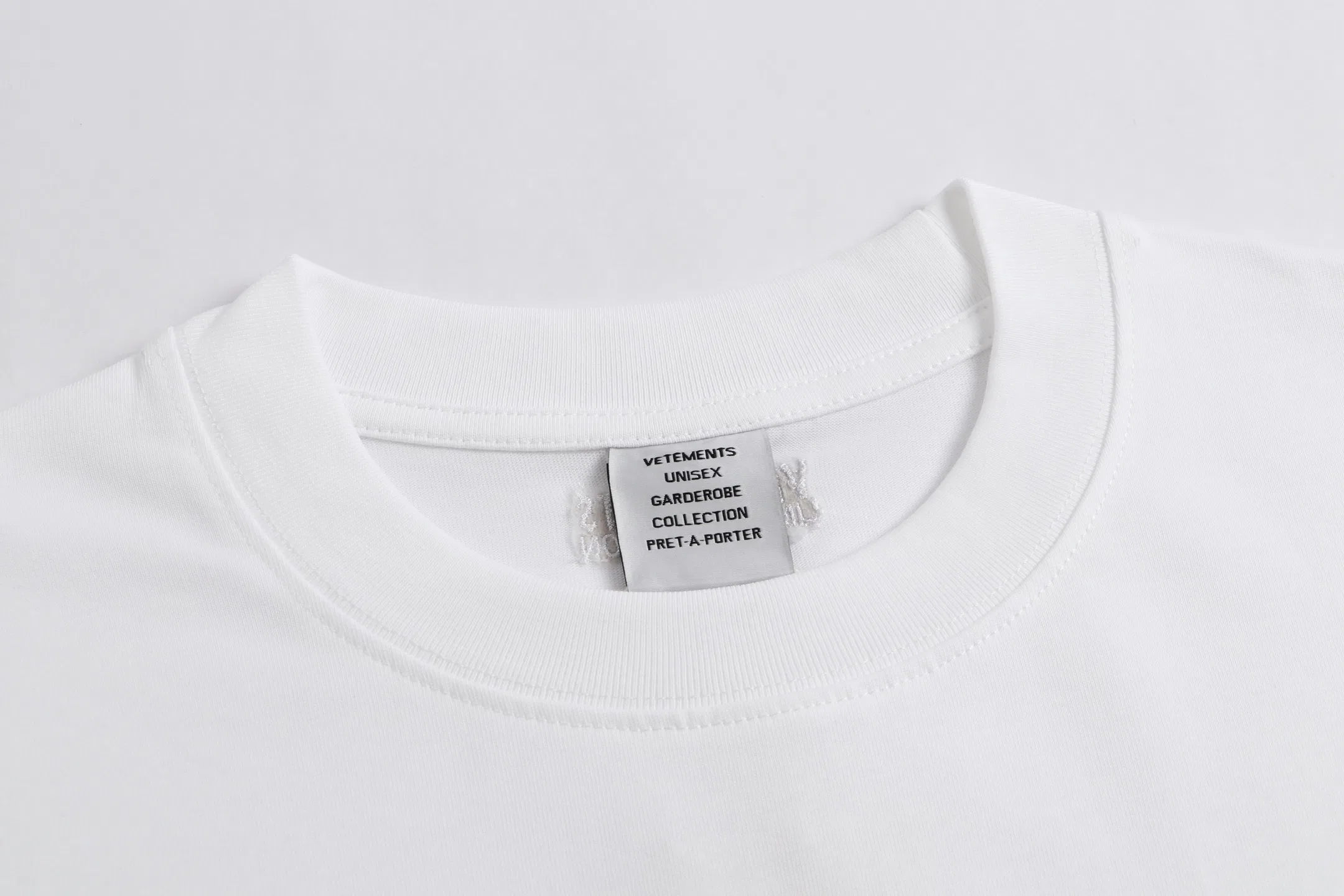 VETEMENTS 27FW GYYOCNS 019 반팔티셔츠 3