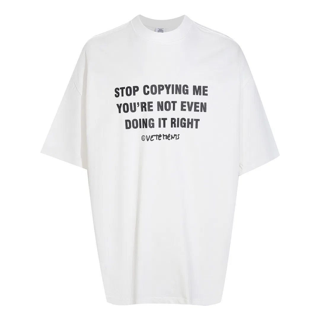 VETEMENTS 27FW GYYOCNS 031 반팔티셔츠
