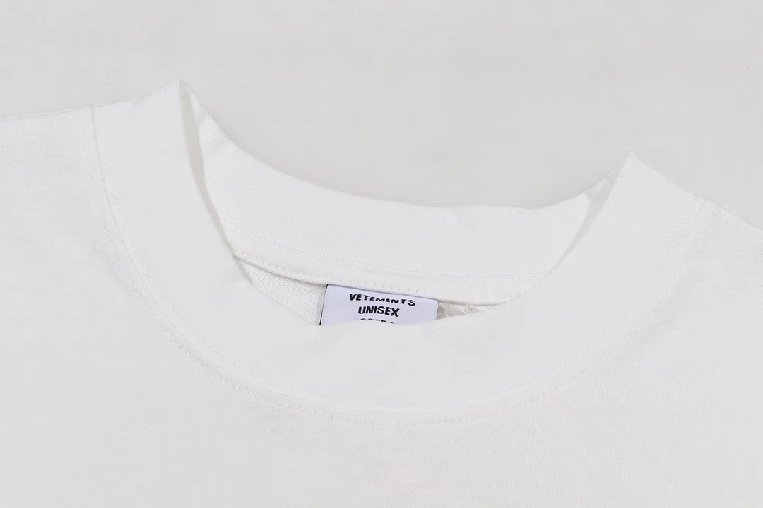 VETEMENTS 27FW GYYOCNS 031 반팔티셔츠 4