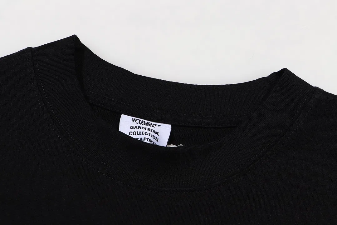 VETEMENTS 27FW GYYOCNS 032 반팔티셔츠 4