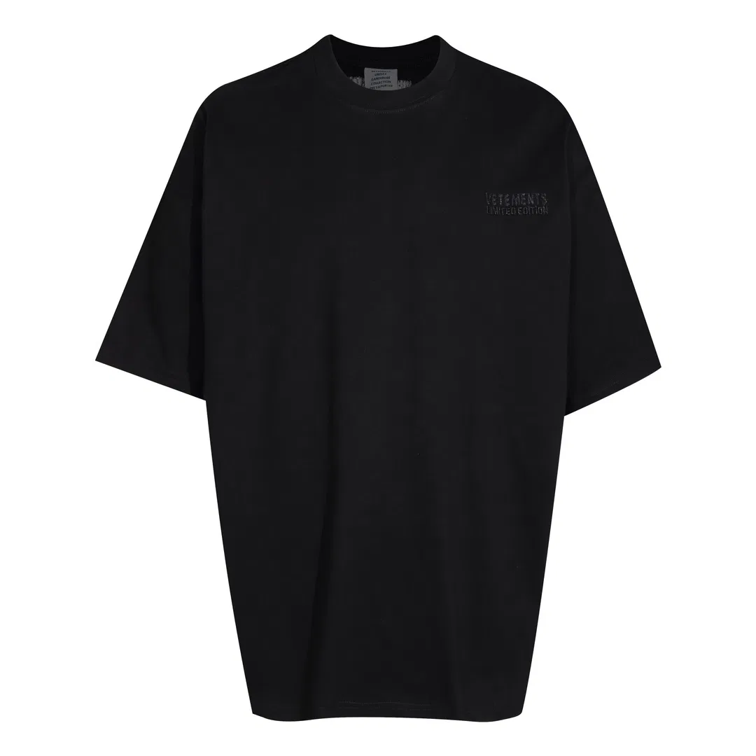 VETEMENTS 27FW GYYOCNS 036 반팔티셔츠