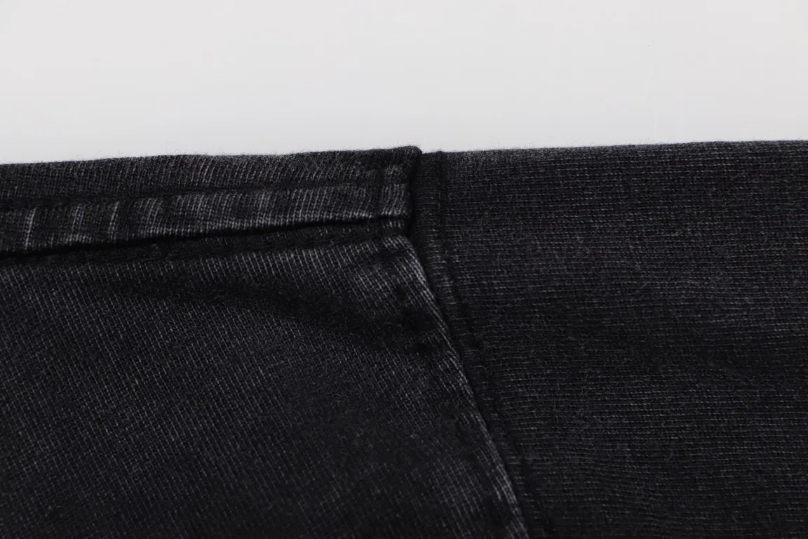 VETEMENTS 27FW GYYOCNS 040 반팔티셔츠 6
